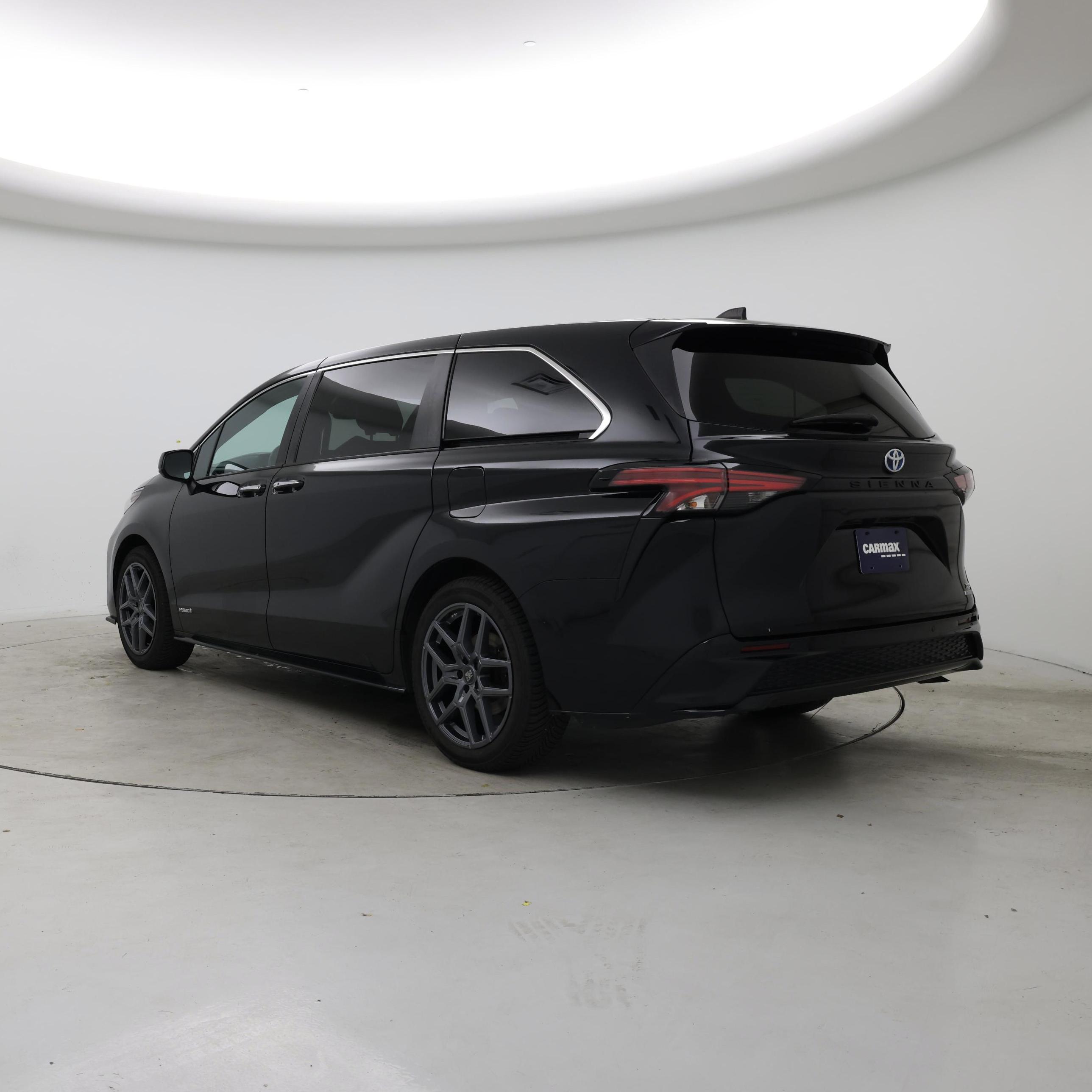 Thumbnail: 2021 Toyota Sienna - 2