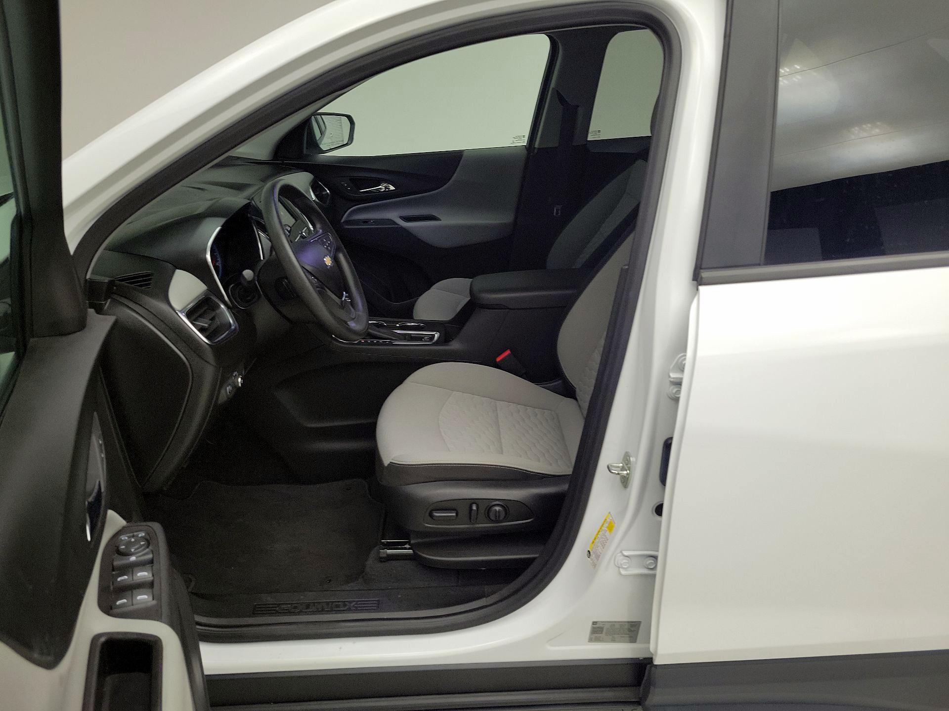 Thumbnail: 2020 Chevrolet Equinox - 11