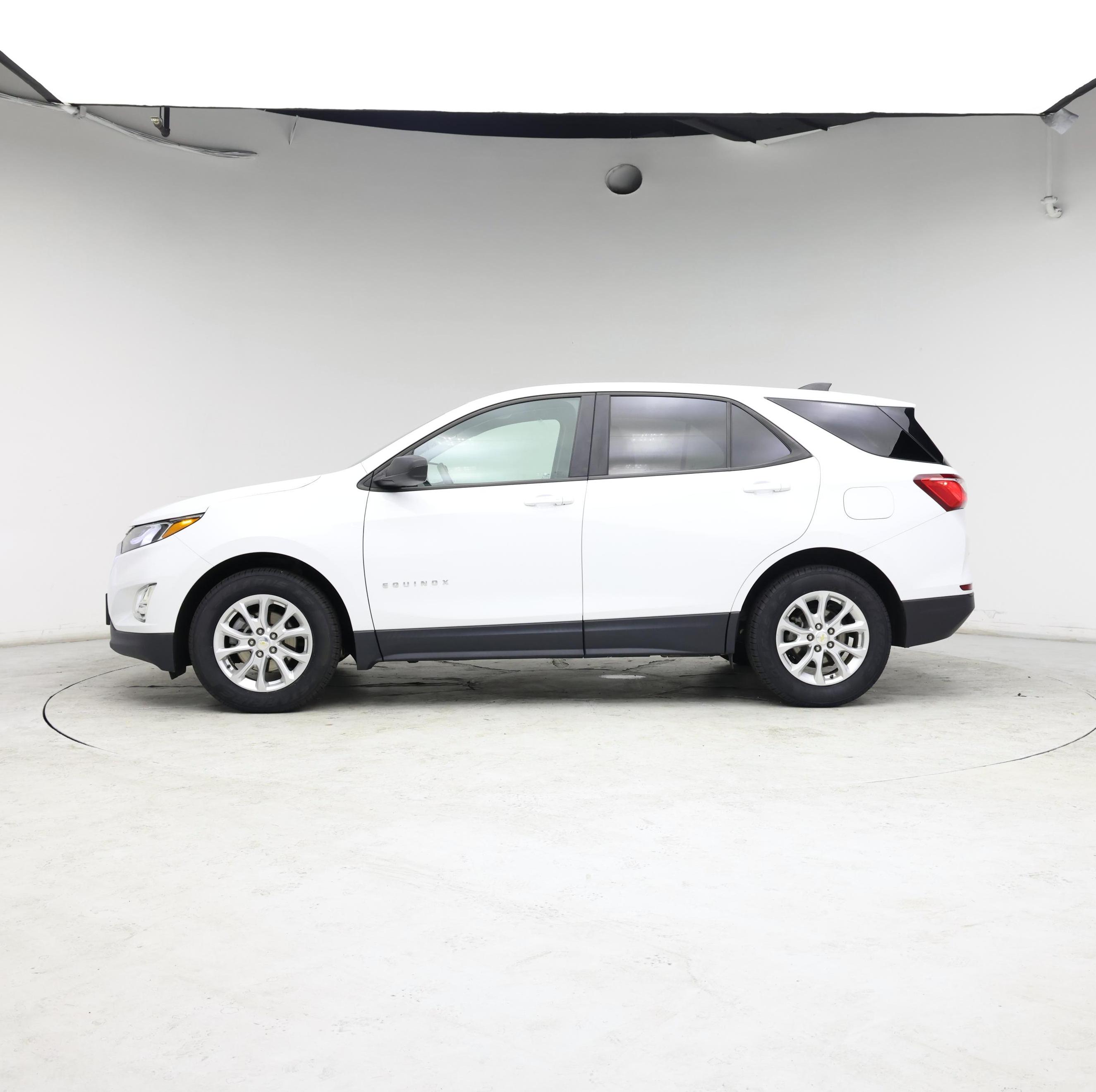 Thumbnail: 2020 Chevrolet Equinox - 3