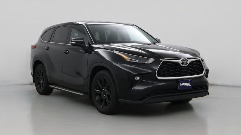 2022 Toyota Highlander LE Hero Image