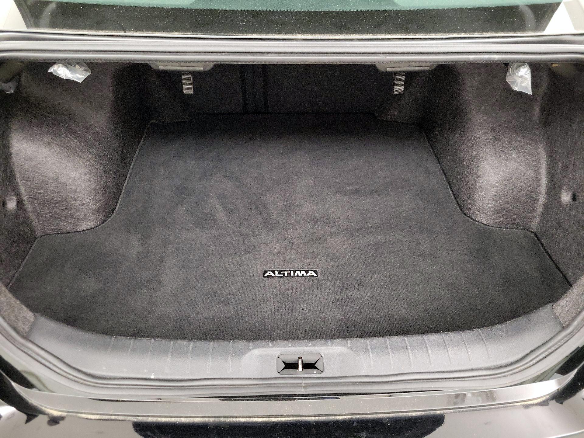 Thumbnail: 2023 Nissan Altima - 20