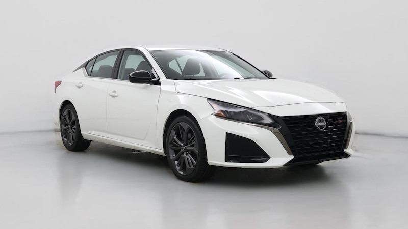 2023 Nissan Altima SR Hero Image