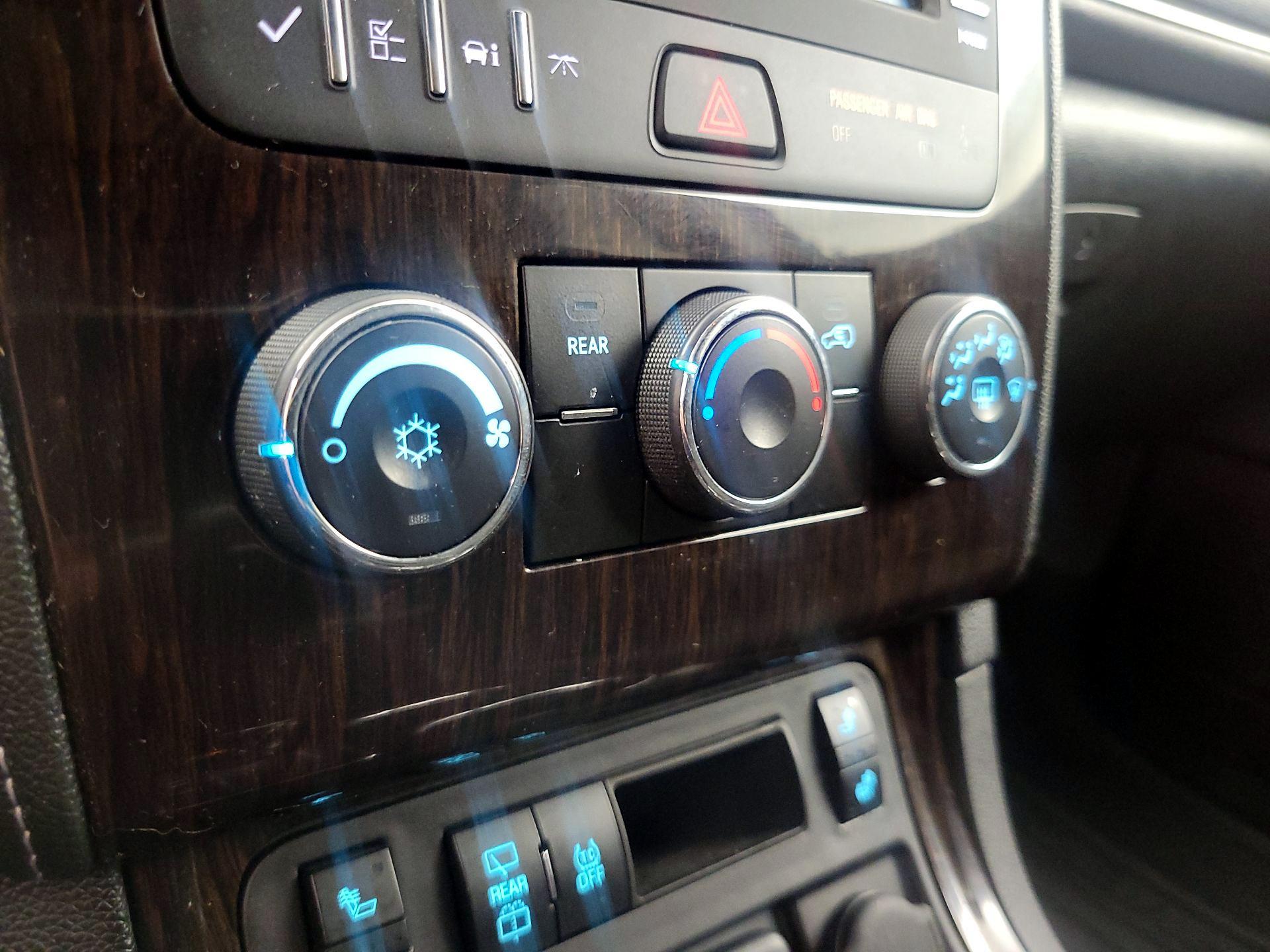 Thumbnail: 2016 Chevrolet Traverse - 16