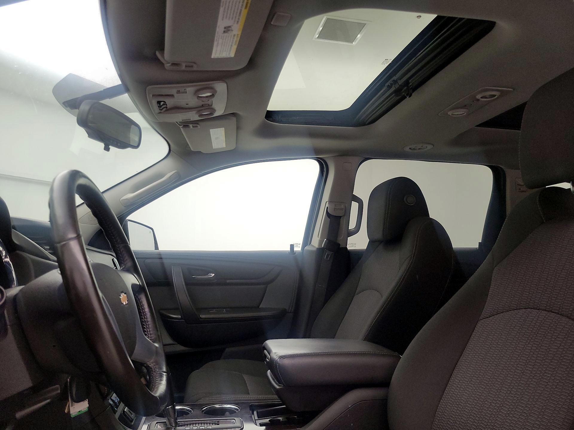 Thumbnail: 2016 Chevrolet Traverse - 19