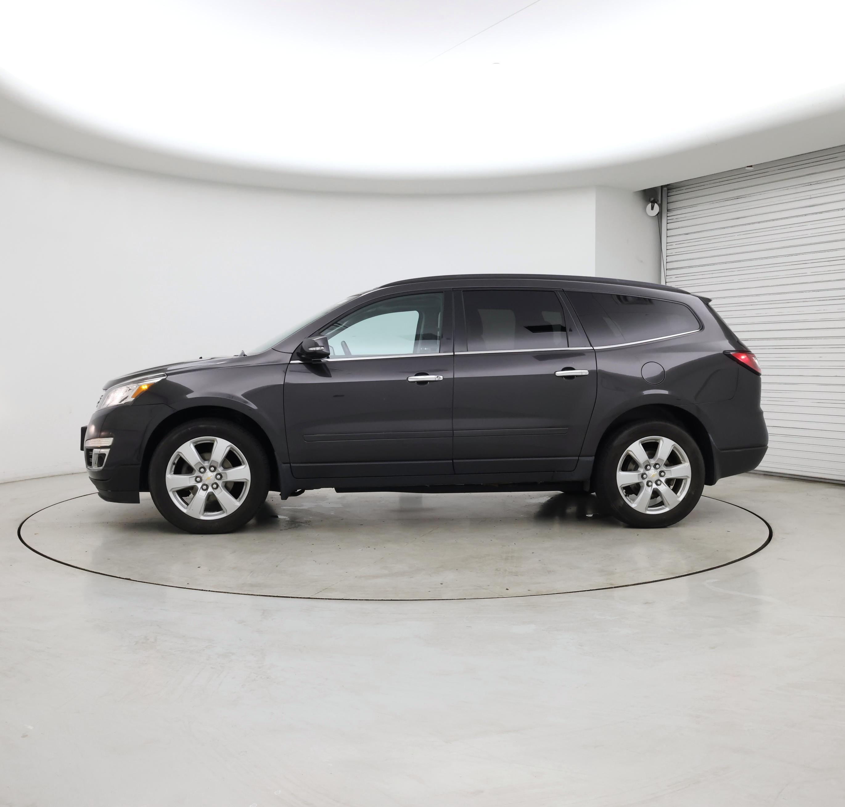 Thumbnail: 2016 Chevrolet Traverse - 3