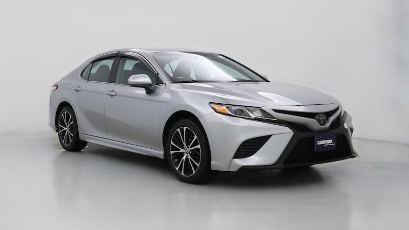 2020 Toyota Camry SE Hero Image