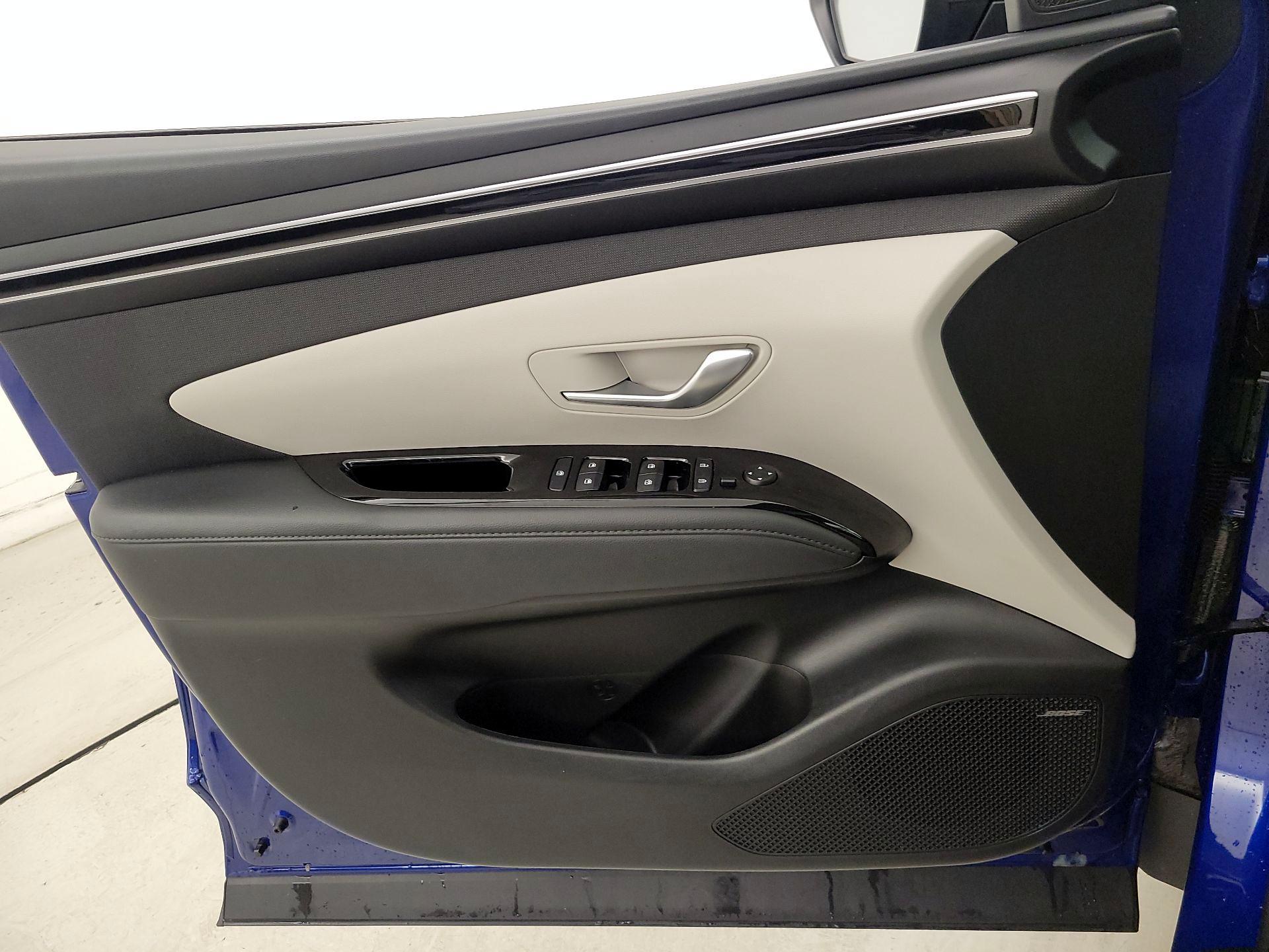 Thumbnail: 2022 Hyundai Tucson - 12