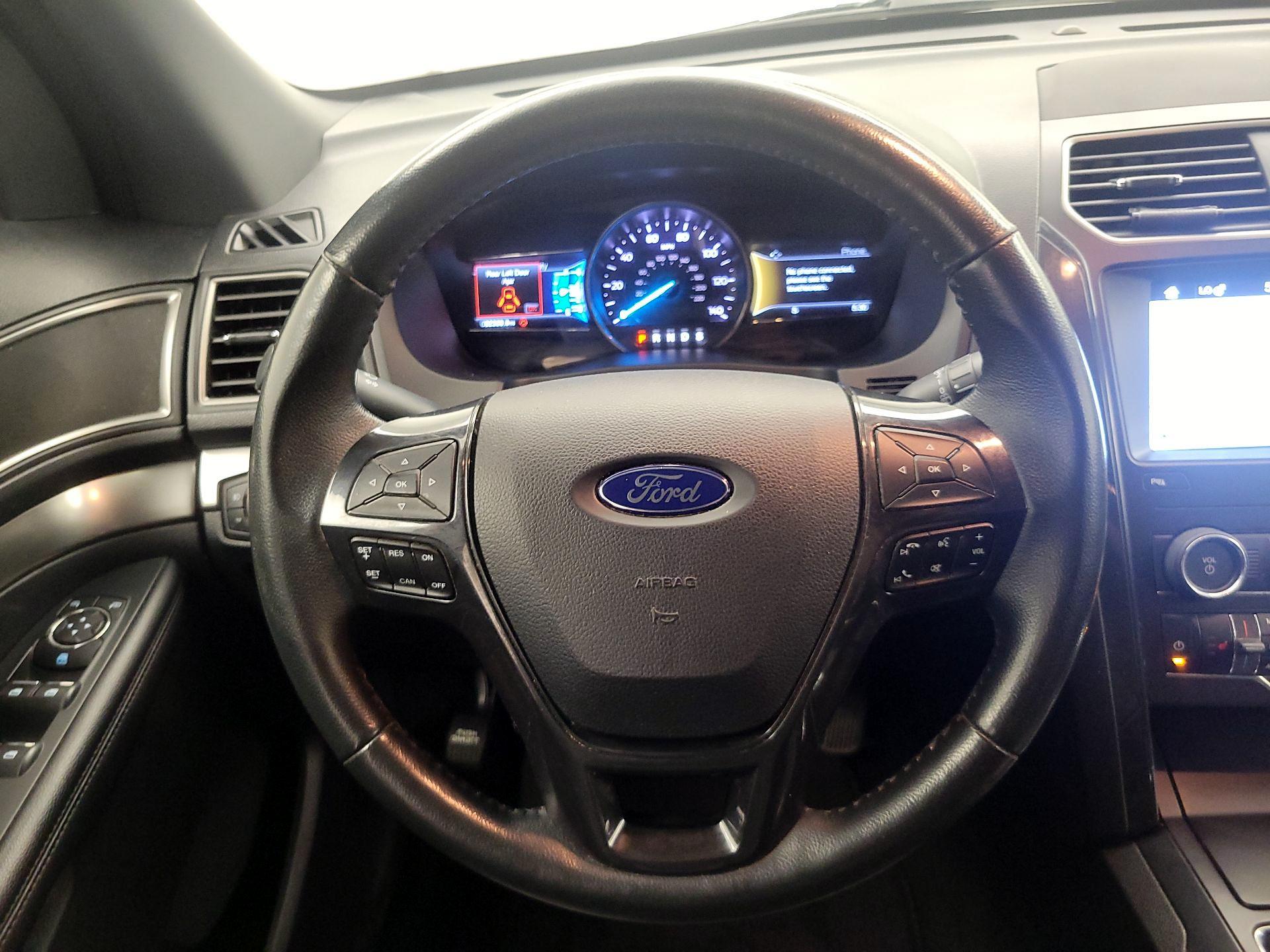 Thumbnail: 2019 Ford Explorer - 10