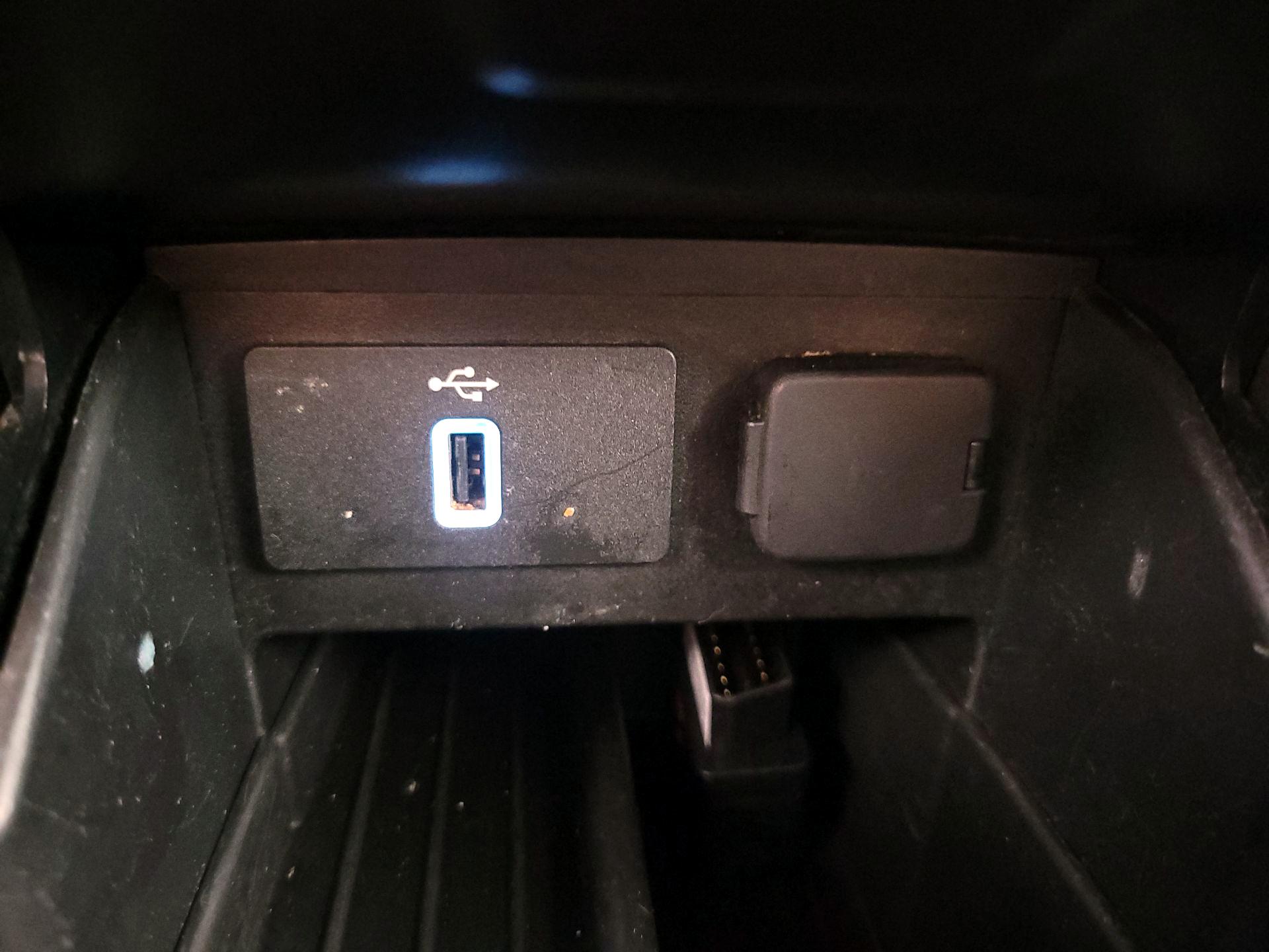 Thumbnail: 2019 Ford Explorer - 19