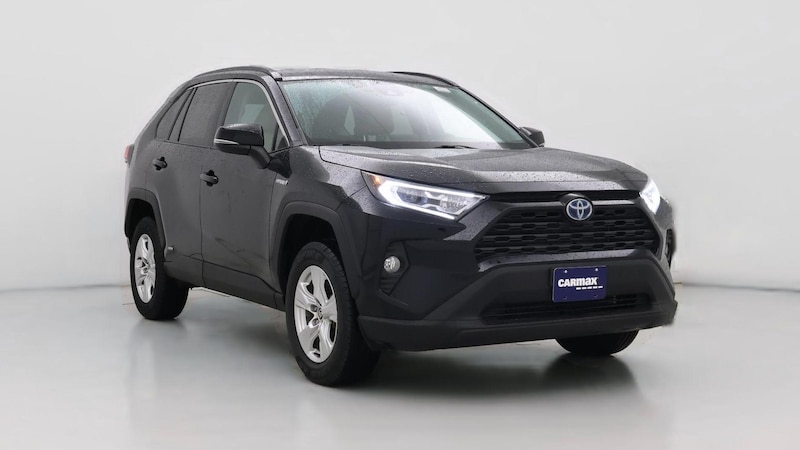 2021 Toyota RAV4 XLE Hero Image