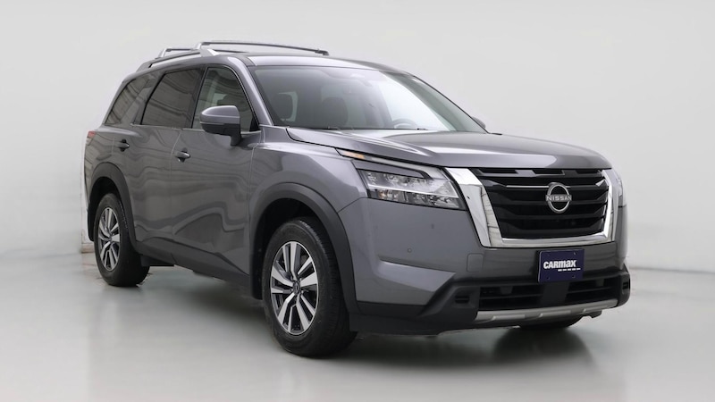 2024 Nissan Pathfinder SL Hero Image