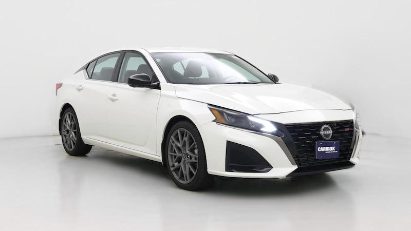 2023 Nissan Altima SR Hero Image