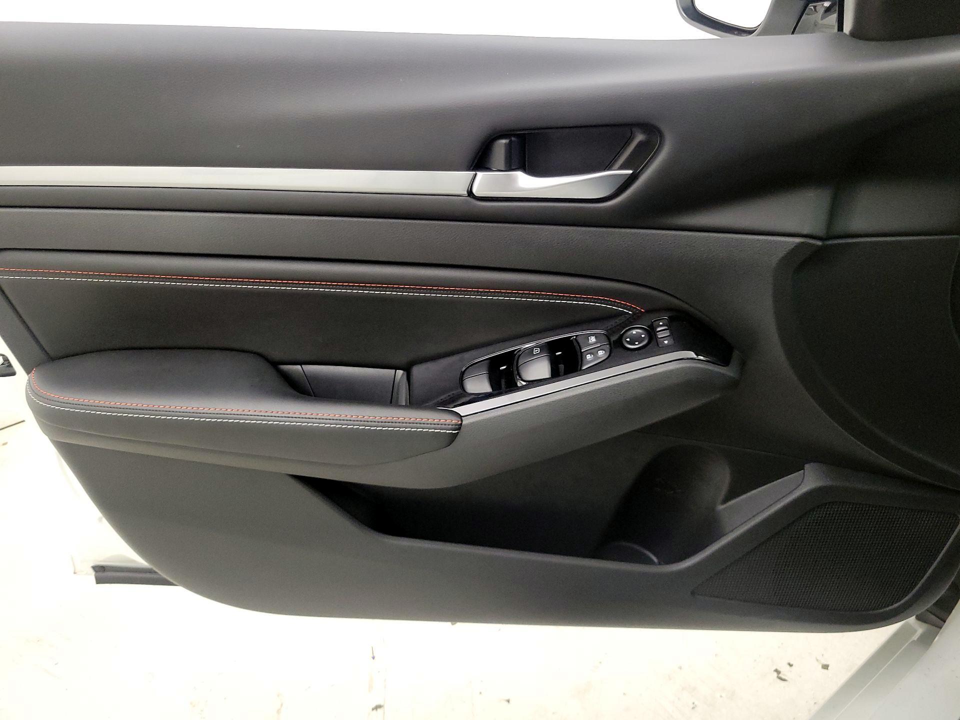 Thumbnail: 2023 Nissan Altima - 12