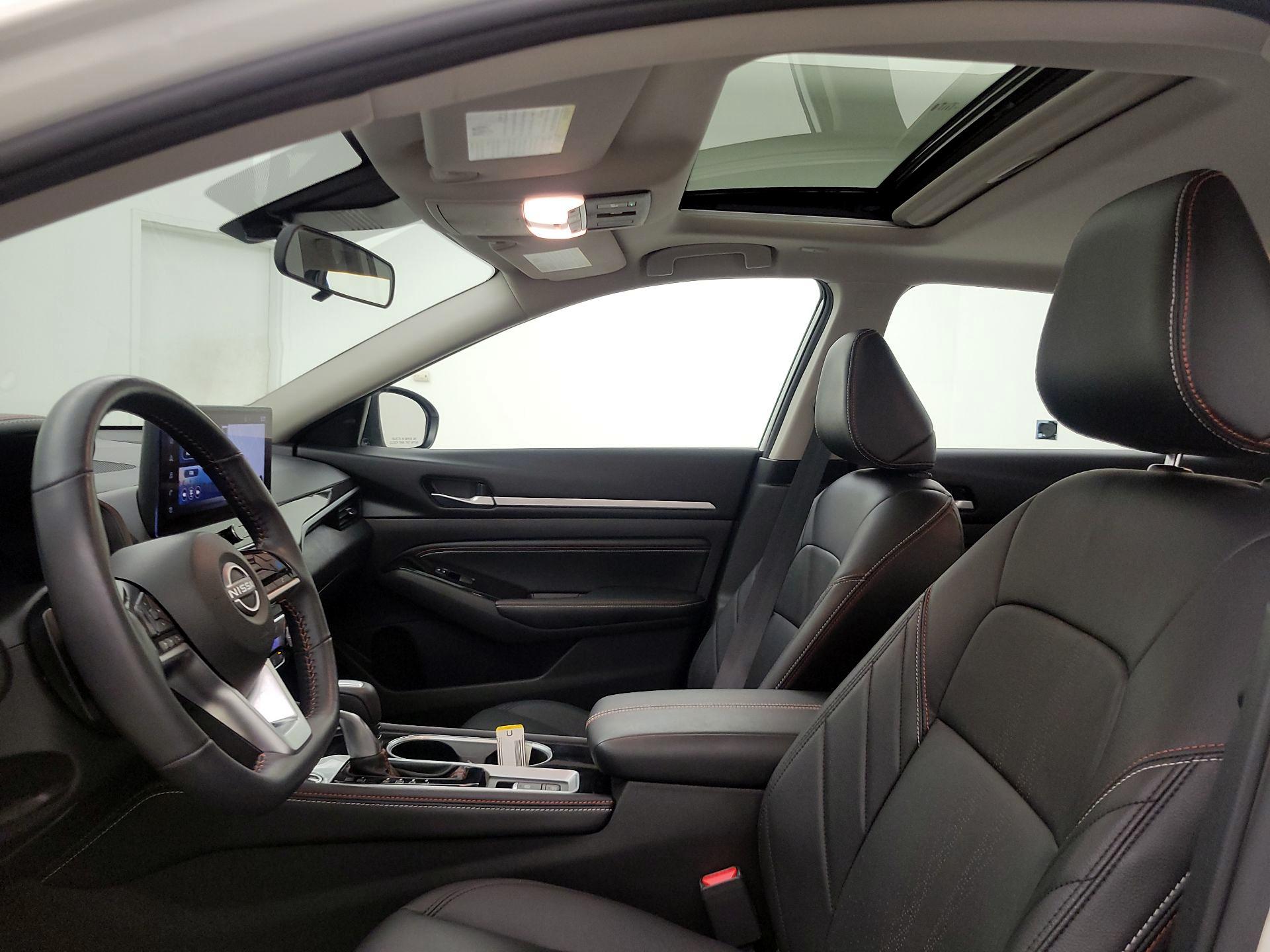 Thumbnail: 2023 Nissan Altima - 20