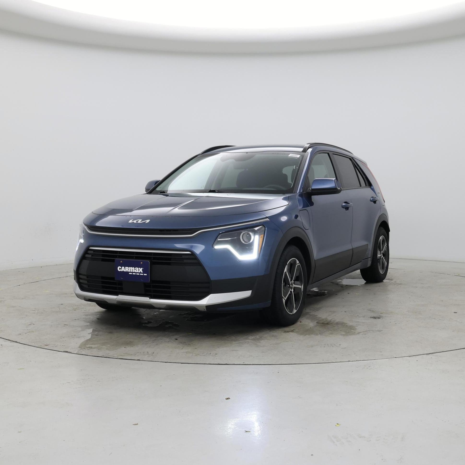 Thumbnail: 2023 Kia Niro - 4