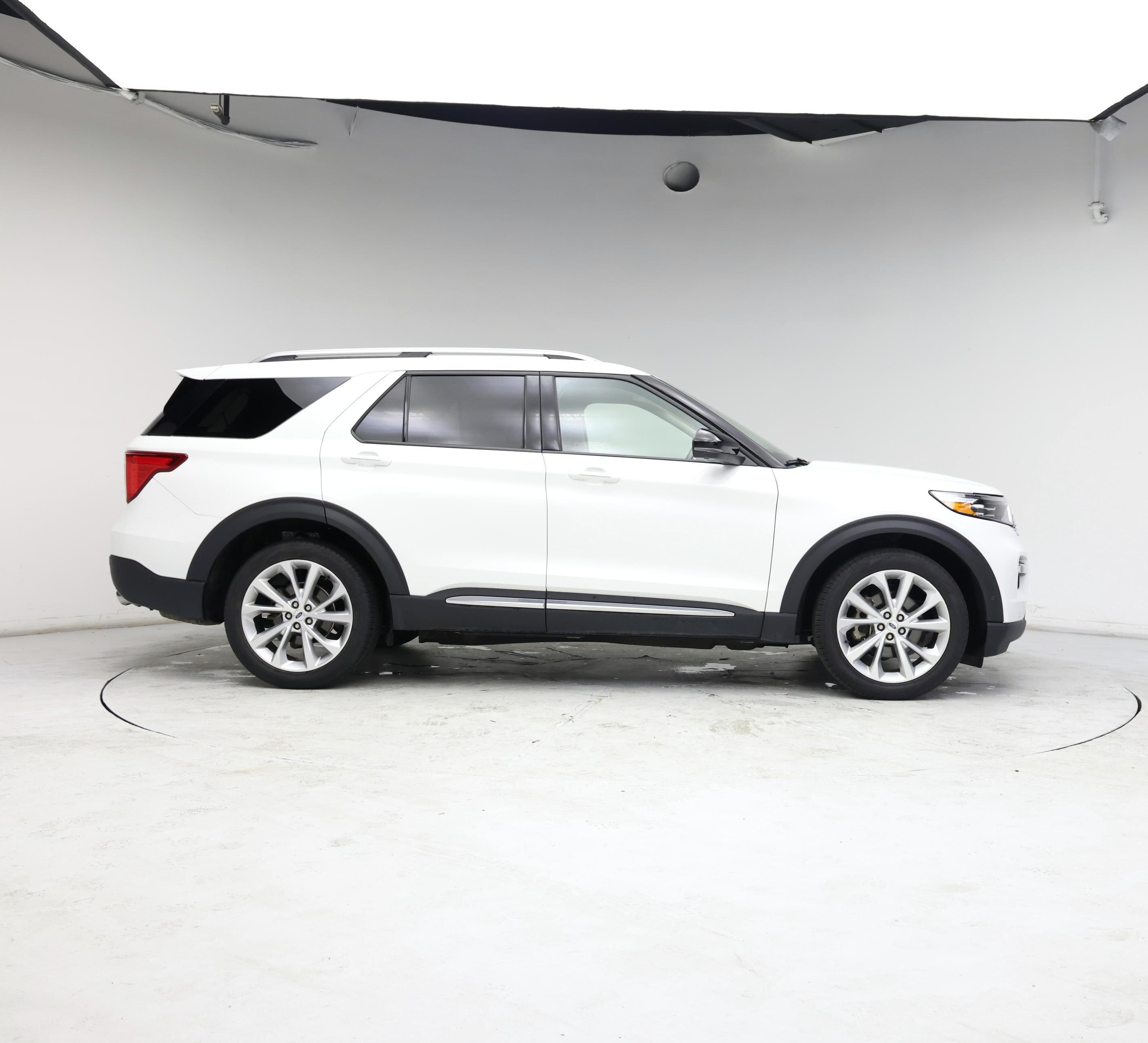 Thumbnail: 2022 Ford Explorer - 7