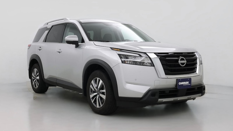2024 Nissan Pathfinder SL Hero Image