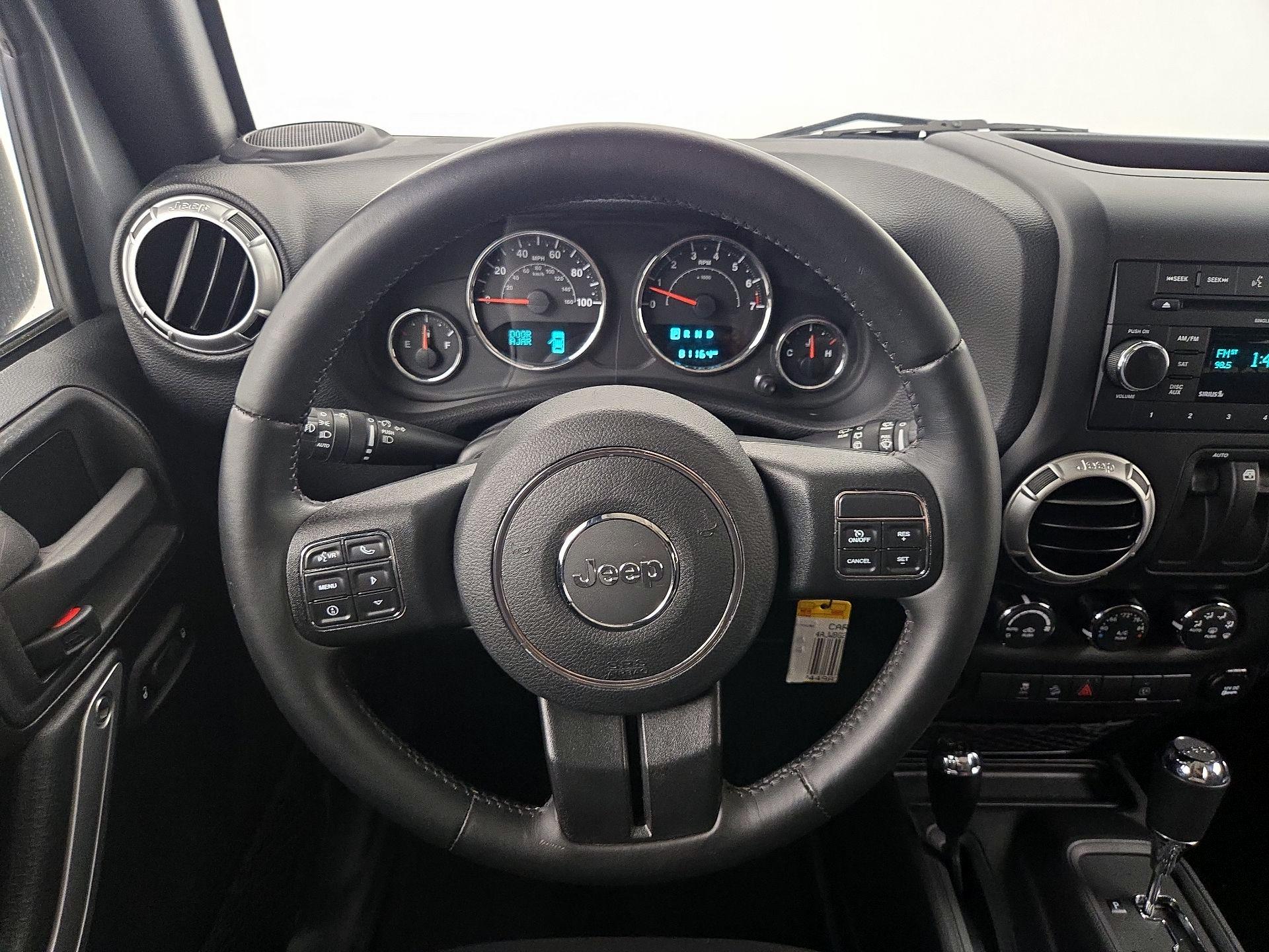 Thumbnail: 2015 Jeep Wrangler - 10
