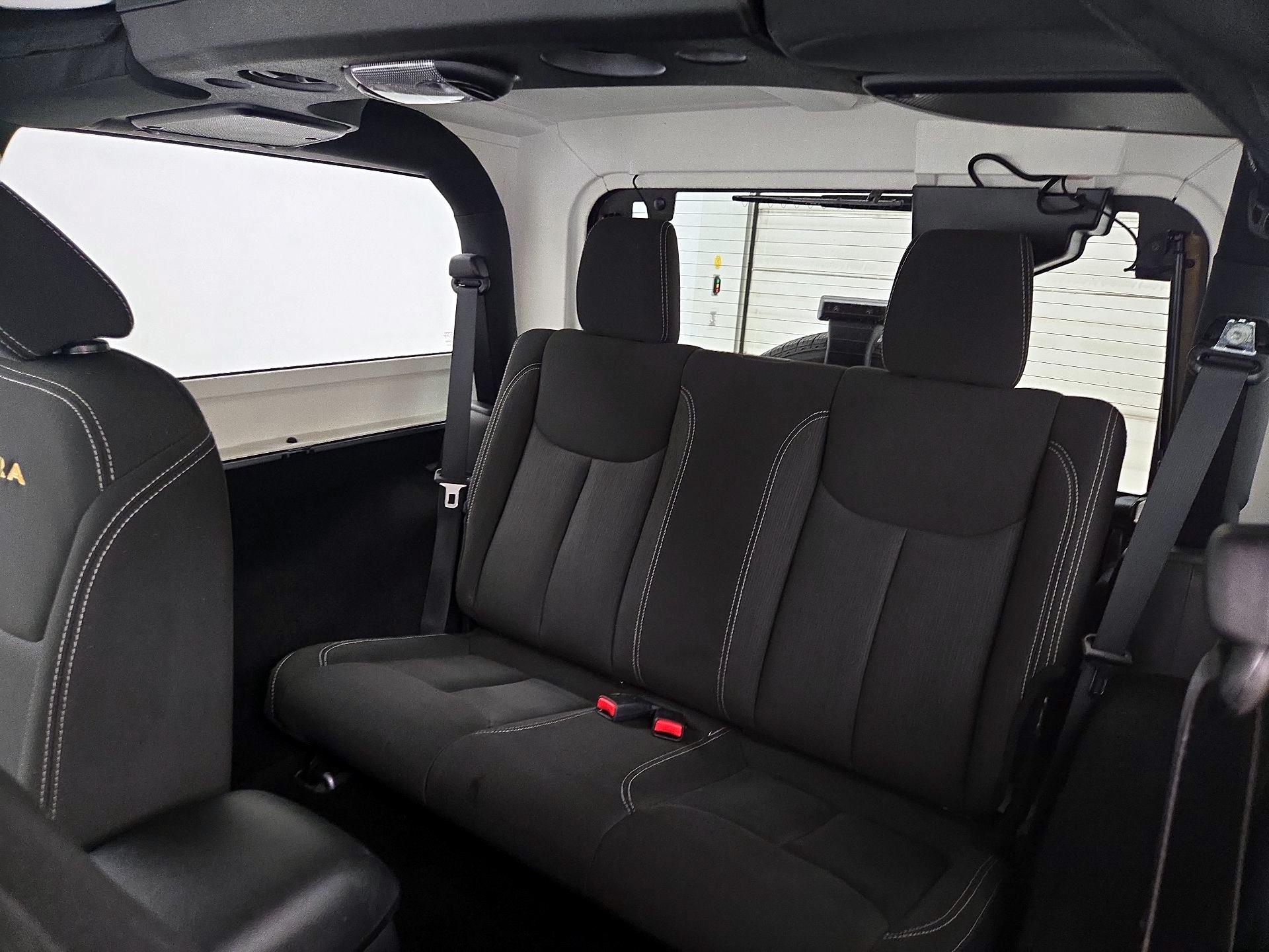 Thumbnail: 2015 Jeep Wrangler - 17