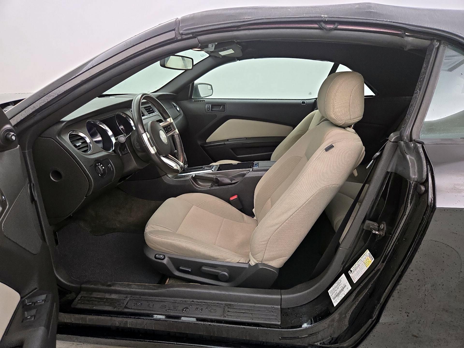 Thumbnail: 2014 Ford Mustang - 11