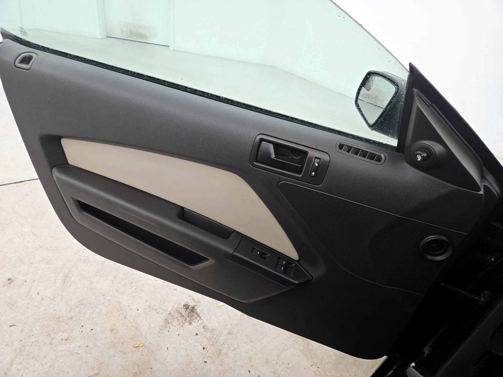 Thumbnail: 2014 Ford Mustang - 12