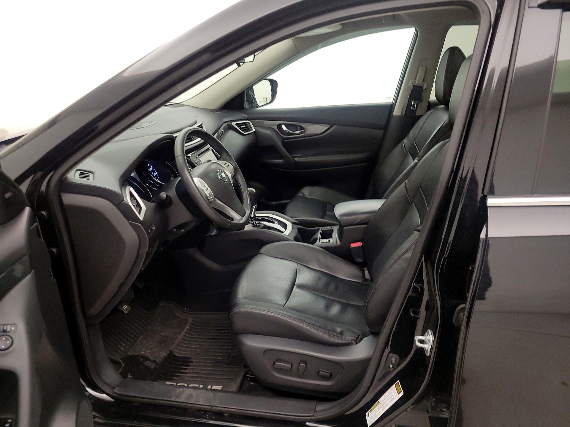 Thumbnail: 2016 Nissan Rogue - 11