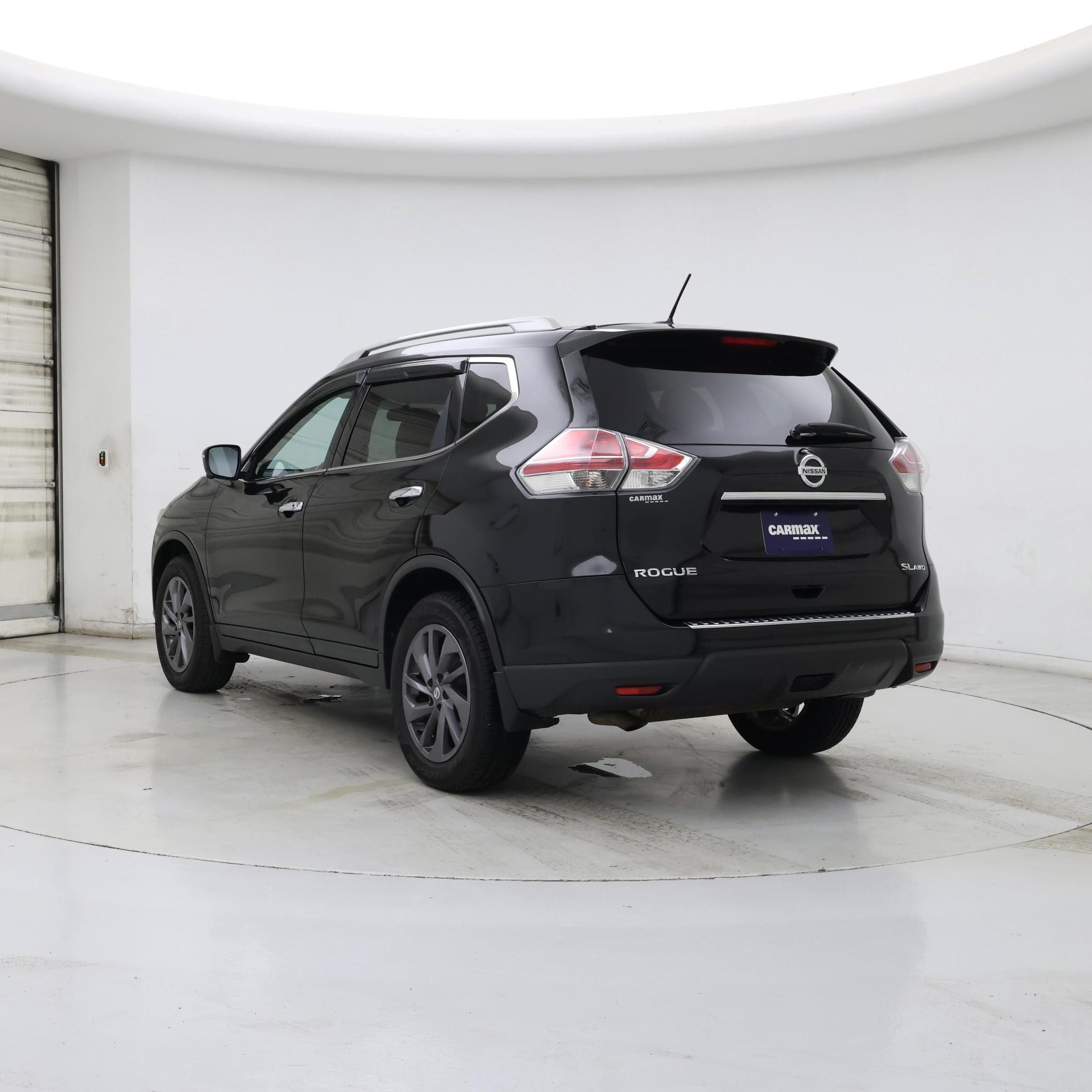 Thumbnail: 2016 Nissan Rogue - 2