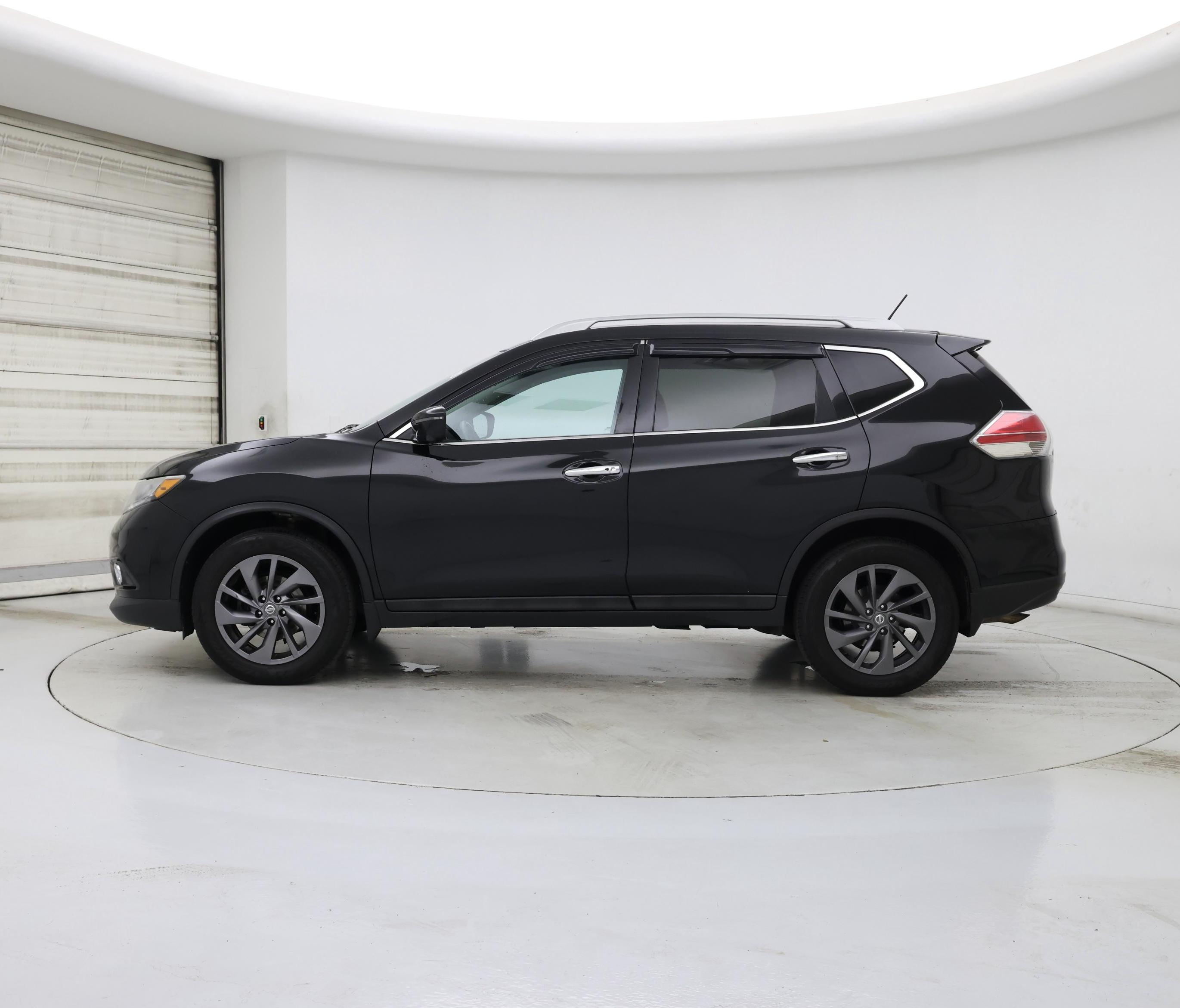 Thumbnail: 2016 Nissan Rogue - 3