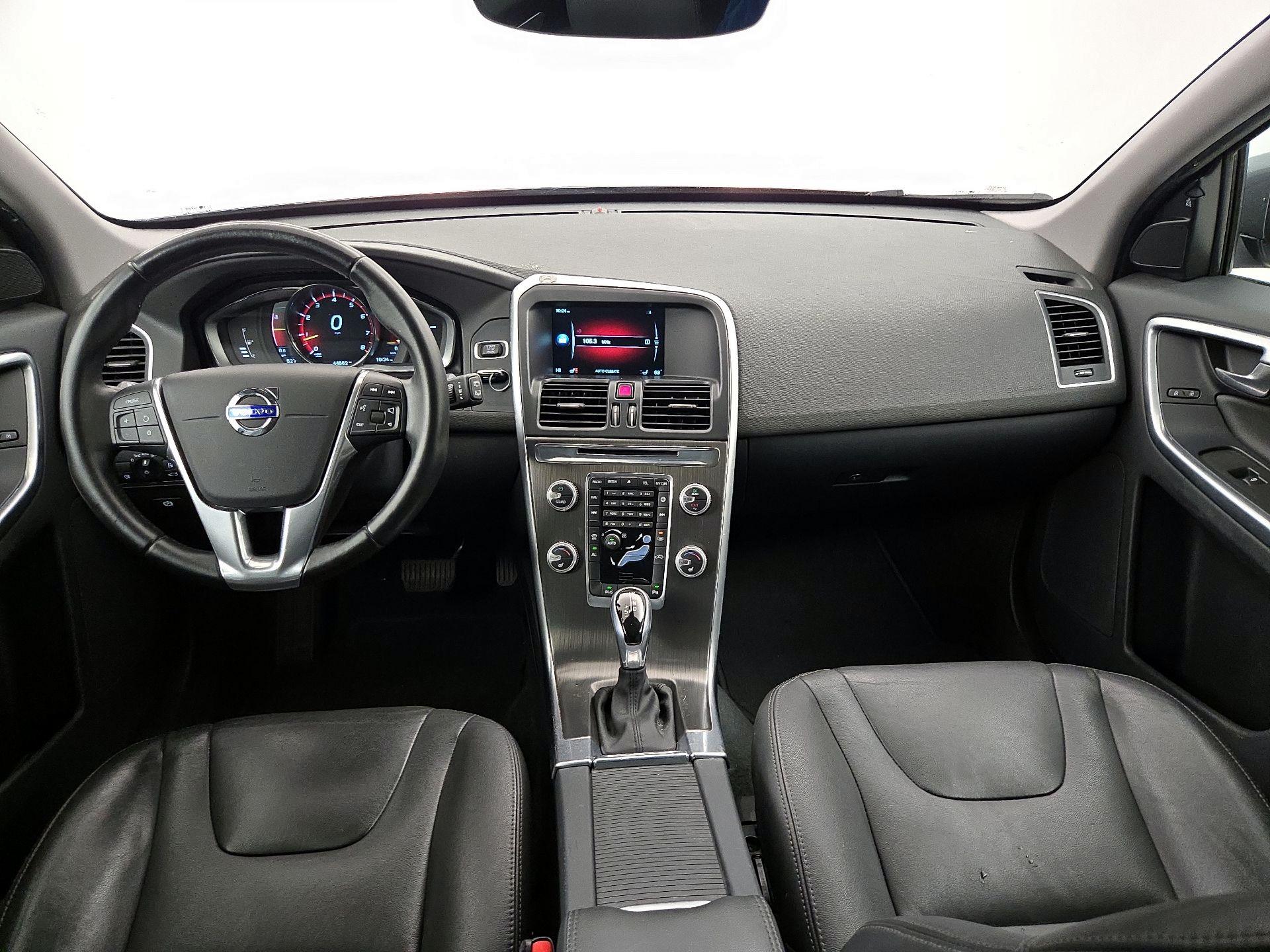 Thumbnail: 2016 Volvo XC60 - 9