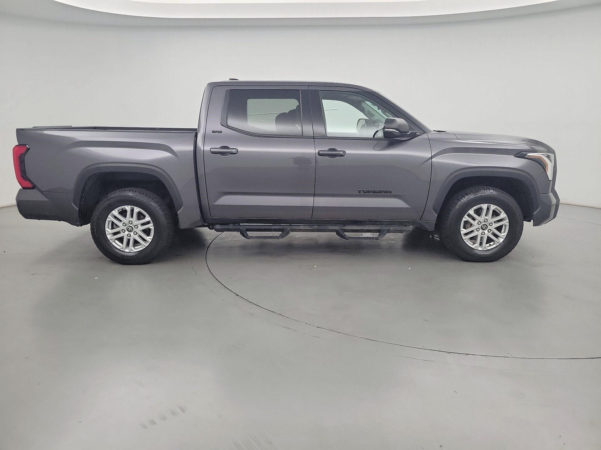 Thumbnail: 2022 Toyota Tundra - 4