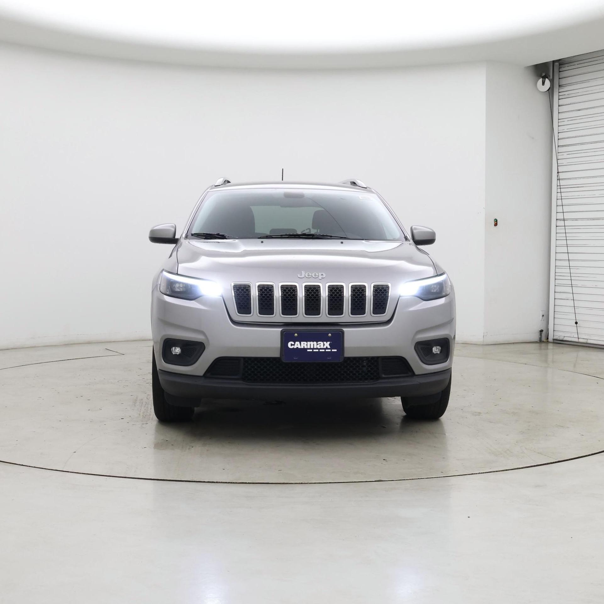 Thumbnail: 2019 Jeep Cherokee - 5