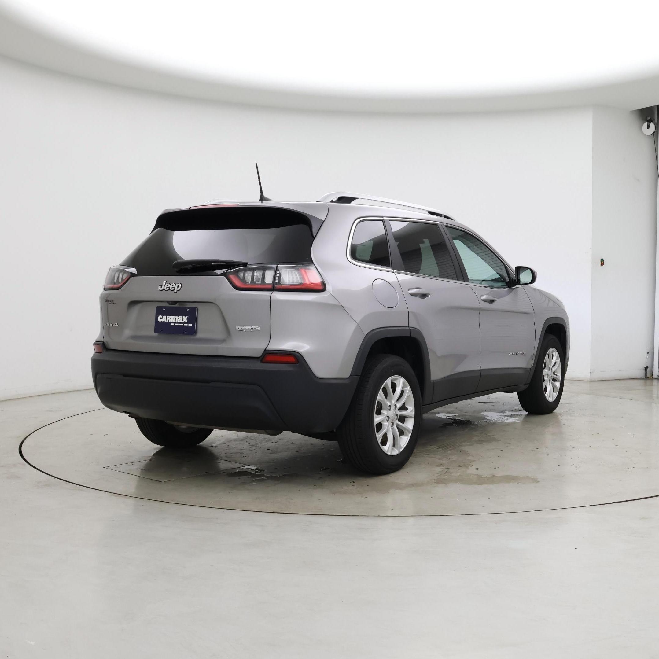 Thumbnail: 2019 Jeep Cherokee - 8