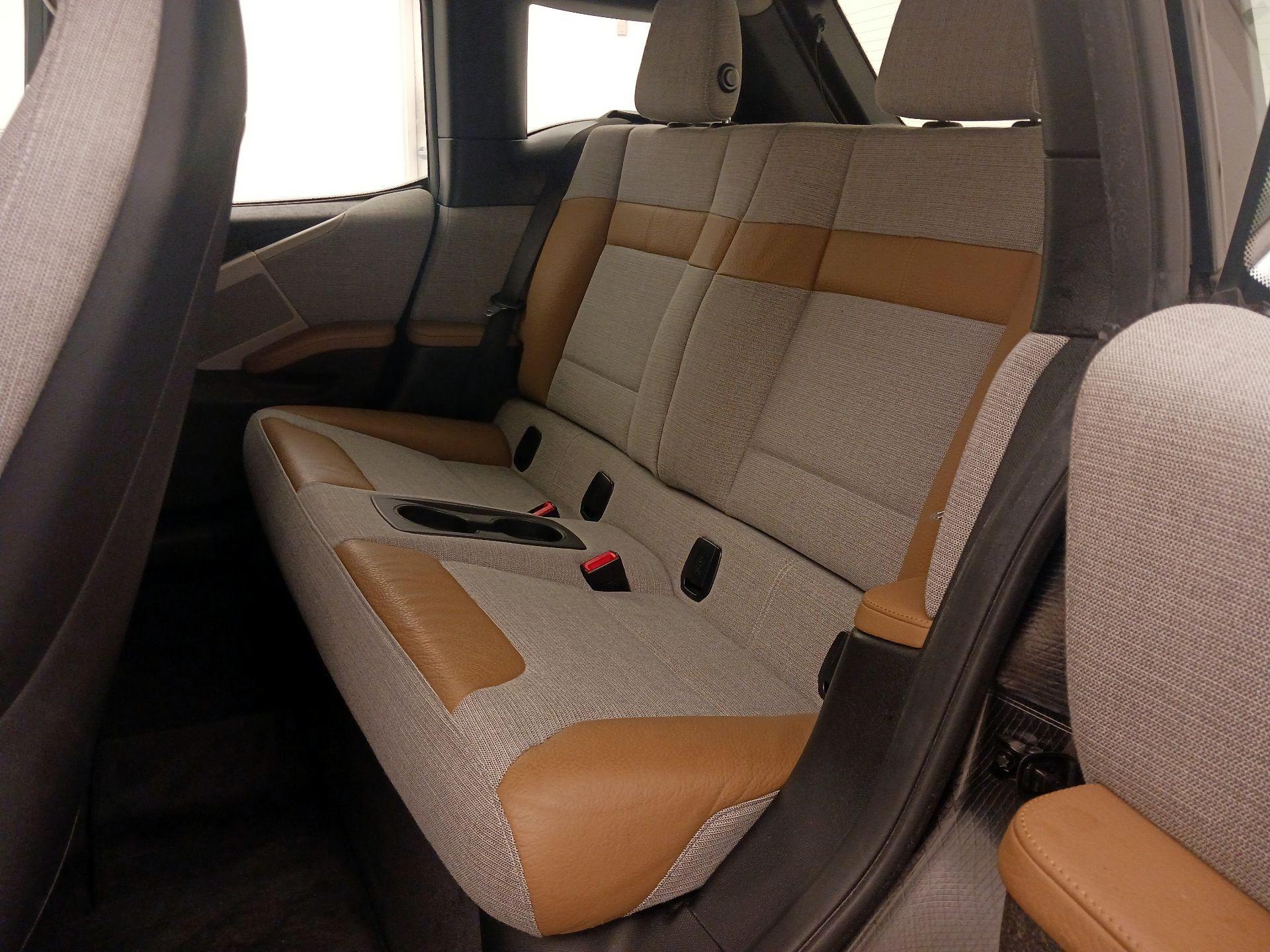 Thumbnail: 2017 BMW i3 - 19