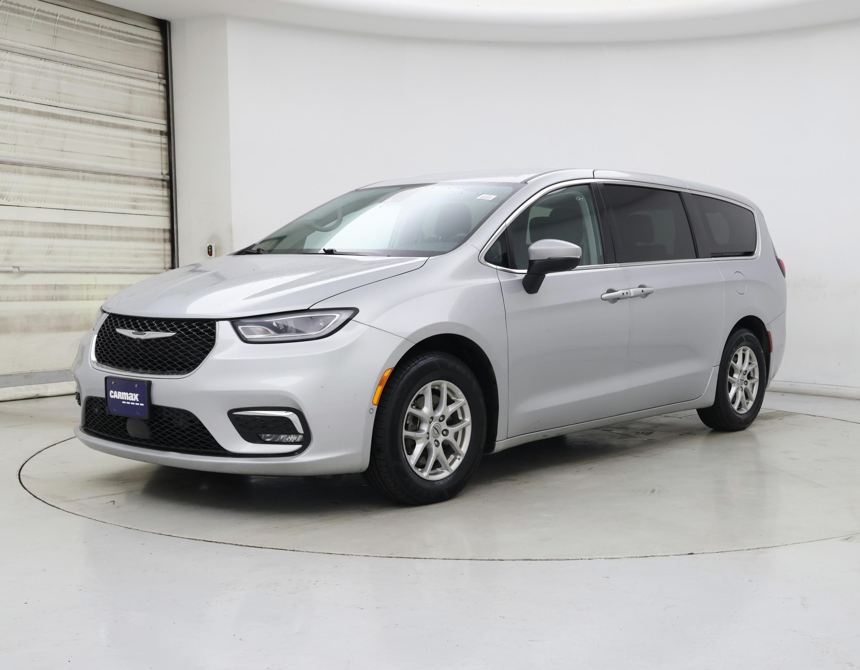 Thumbnail: 2023 Chrysler Pacifica - 7