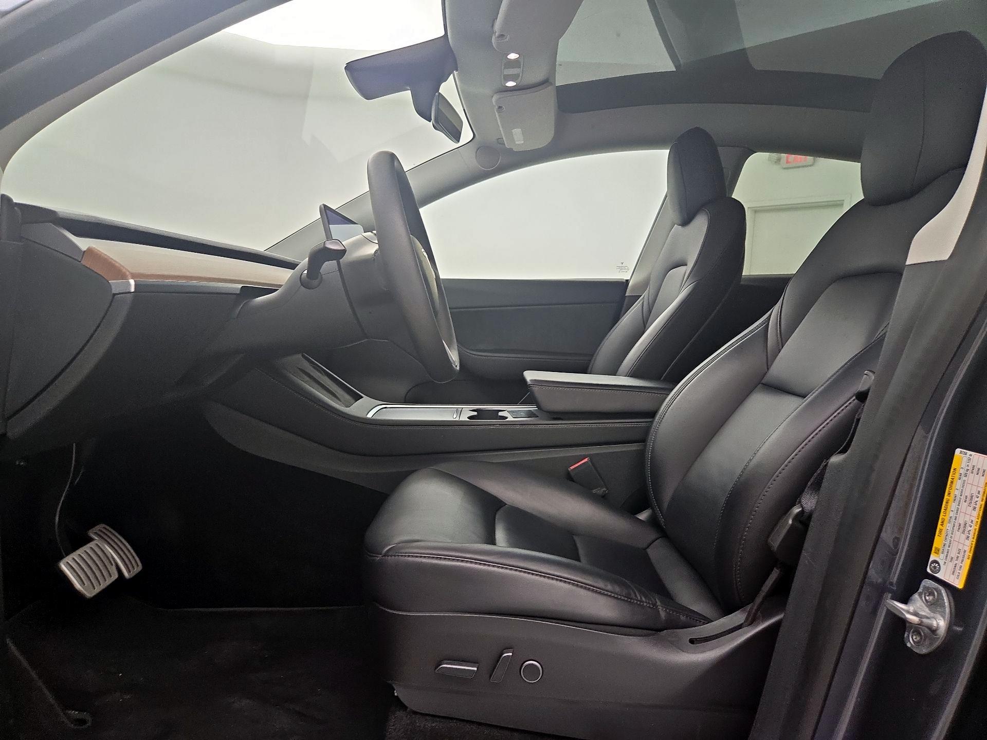 Thumbnail: 2022 Tesla Model Y - 11