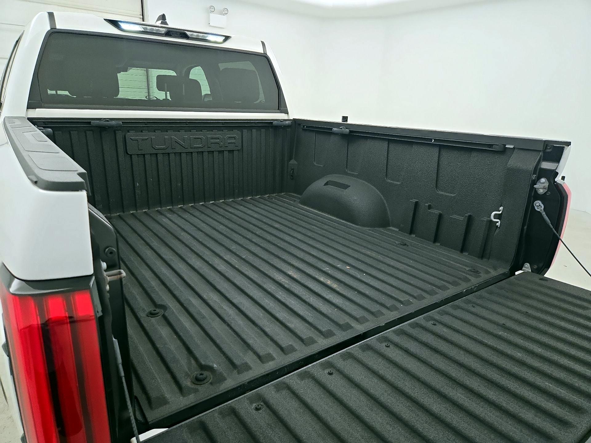 Thumbnail: 2022 Toyota Tundra - 20