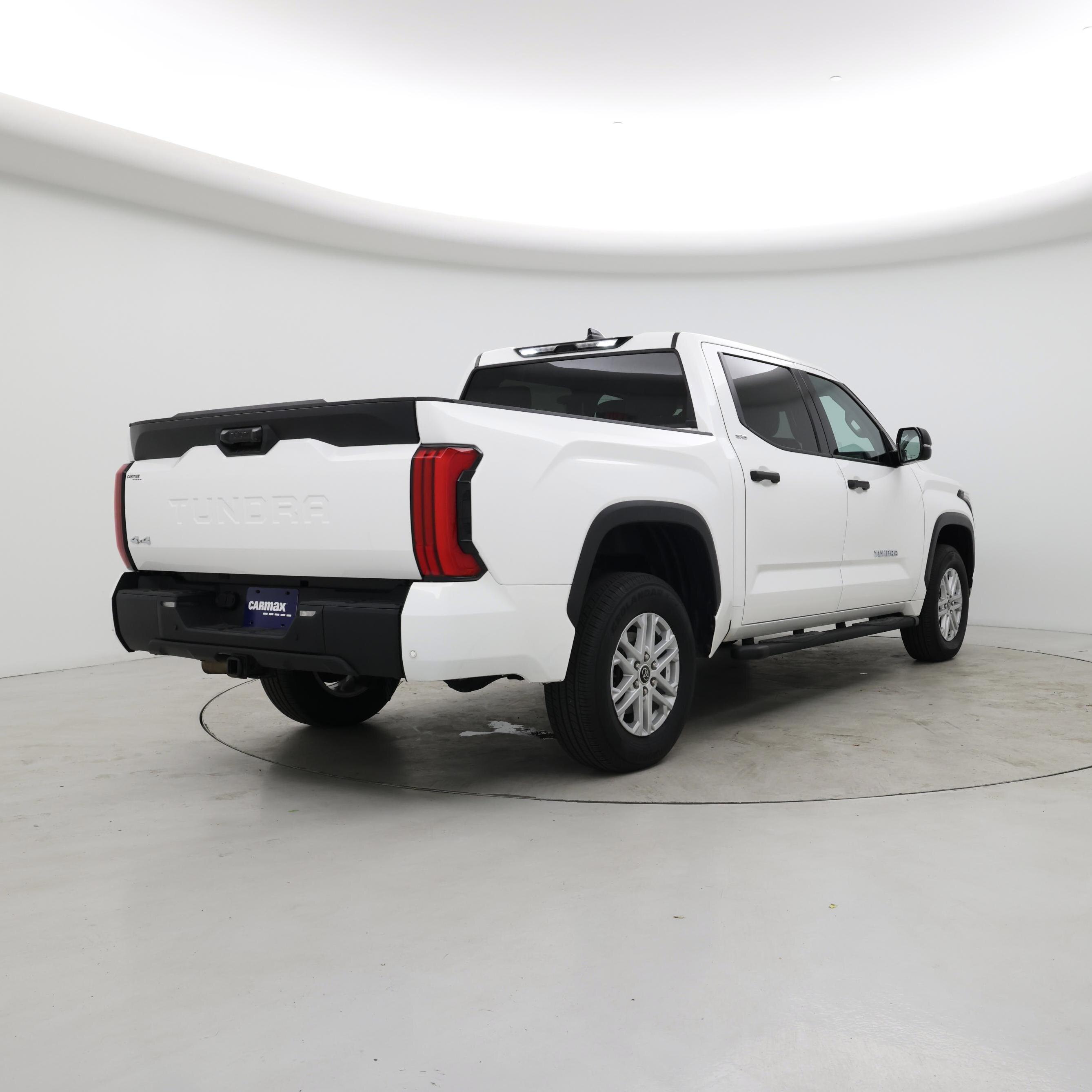 Thumbnail: 2022 Toyota Tundra - 8