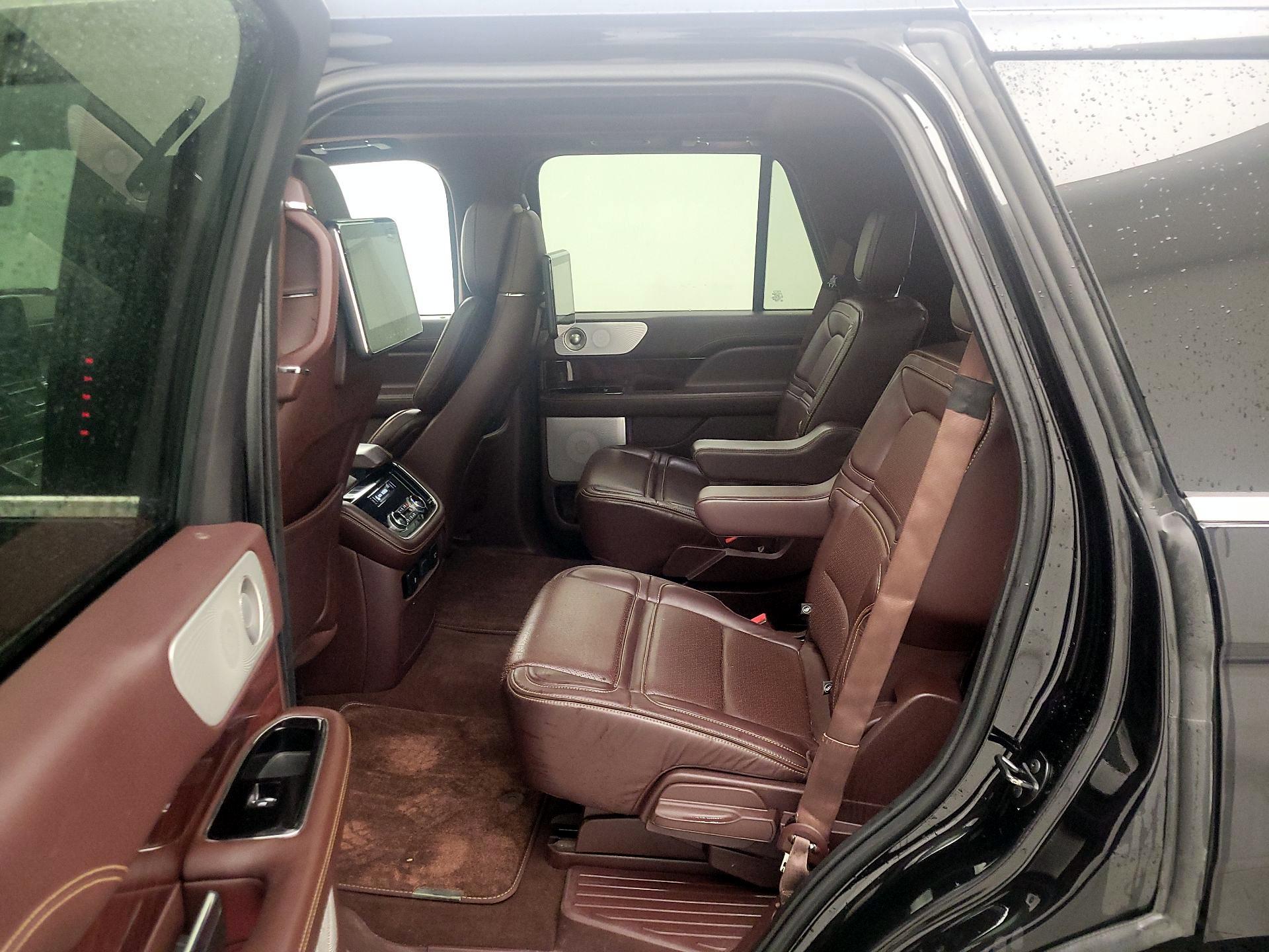 Thumbnail: 2019 Lincoln Navigator - 20