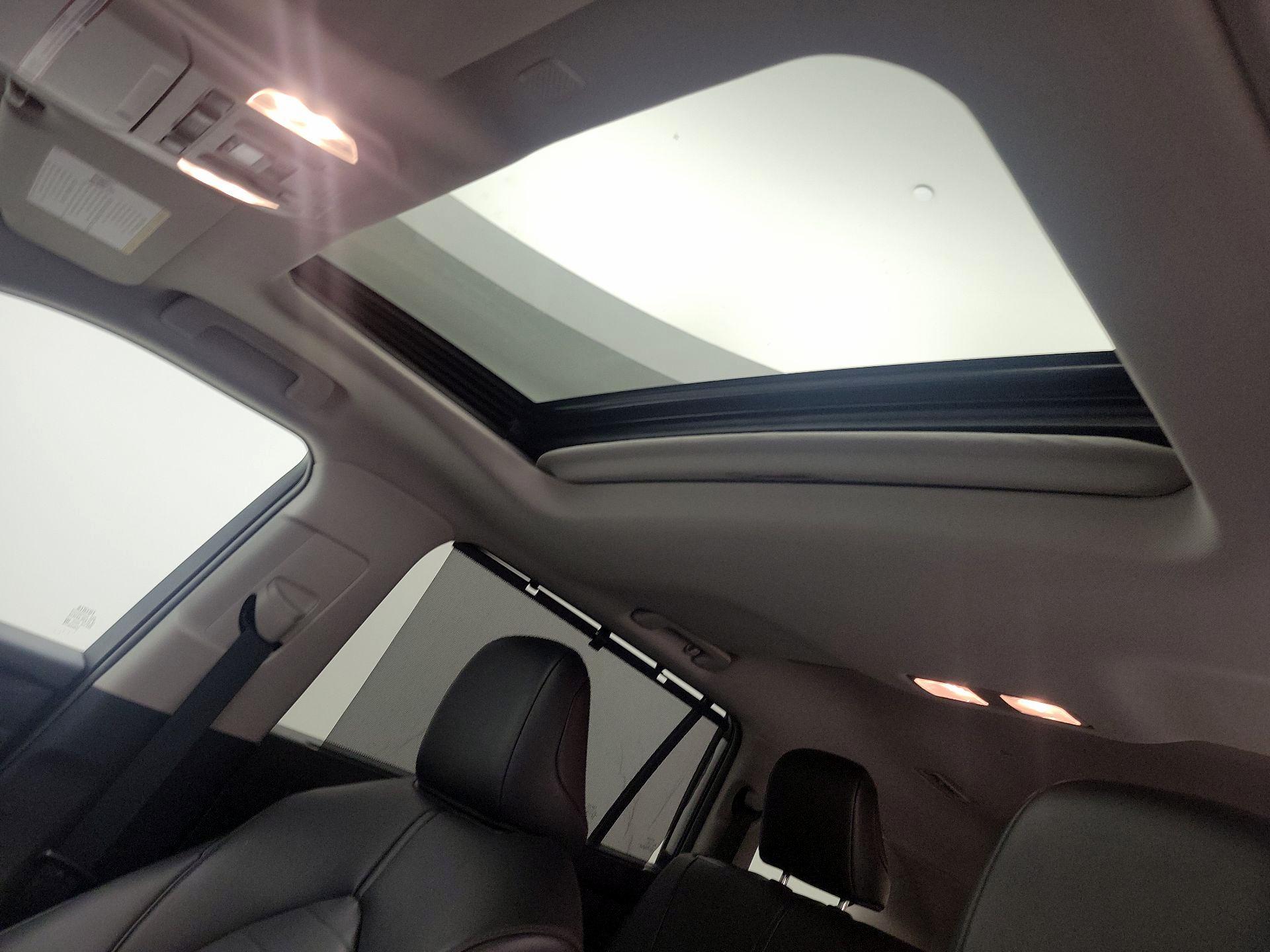 Thumbnail: 2021 Toyota Highlander - 19