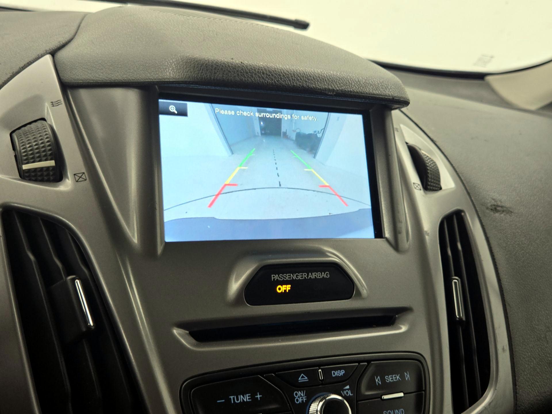 Thumbnail: 2015 Ford Transit Series - 14