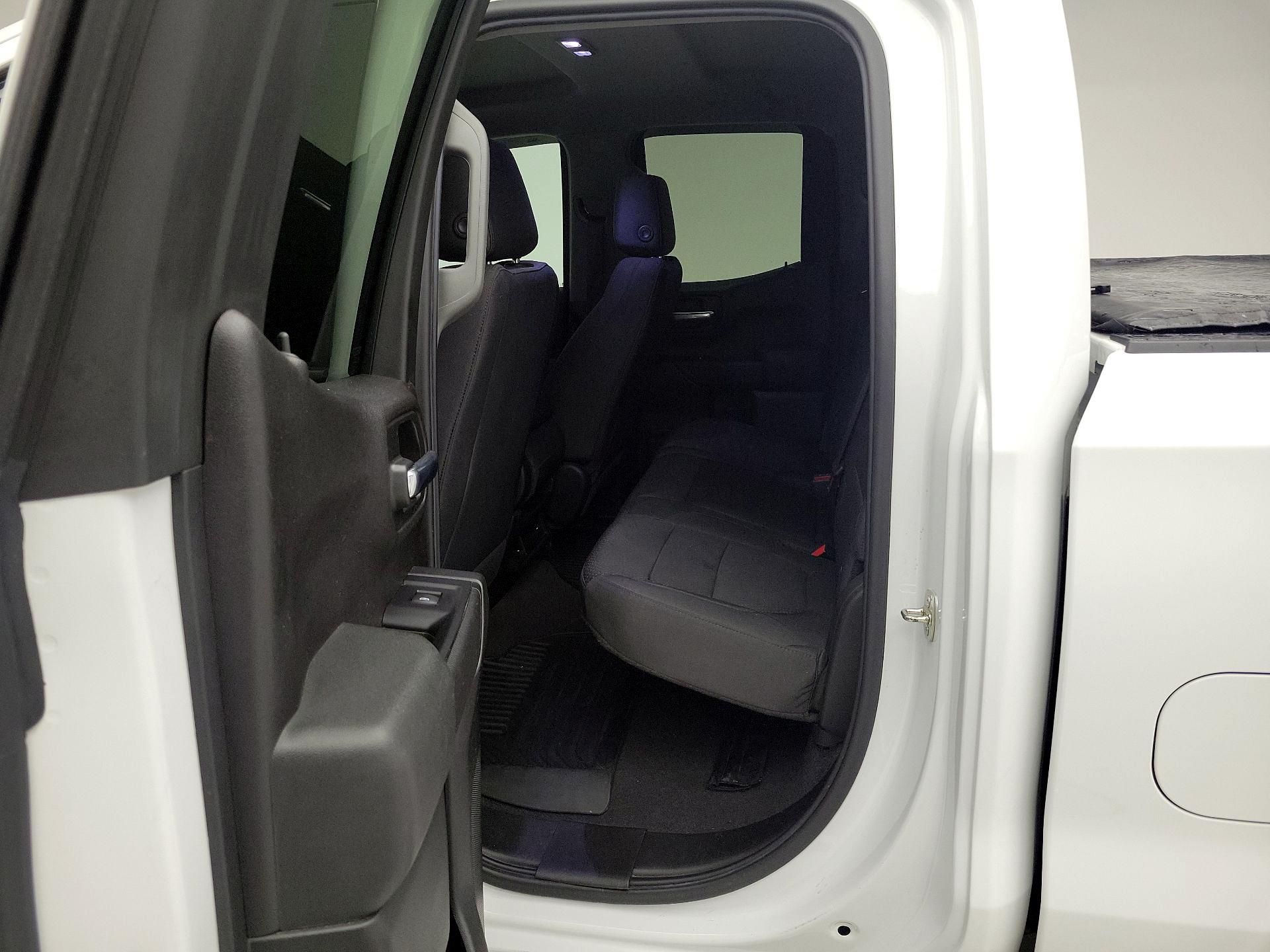 Thumbnail: 2019 Chevrolet Silverado 1500 - 19