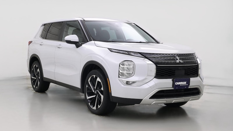 2023 Mitsubishi Outlander SE Hero Image