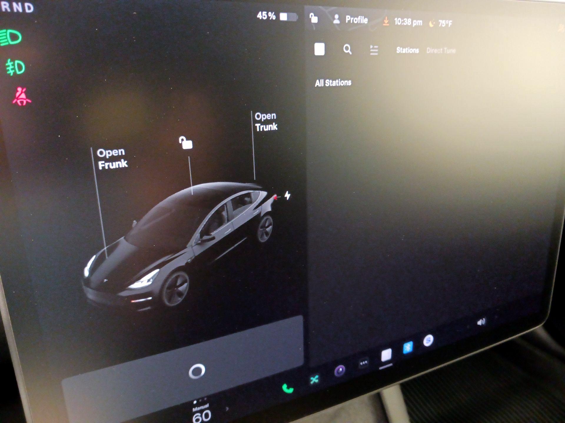 Thumbnail: 2021 Tesla Model 3 - 15