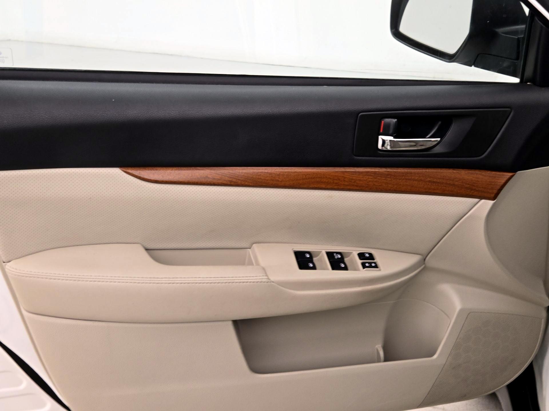 Thumbnail: 2013 Subaru Outback - 12