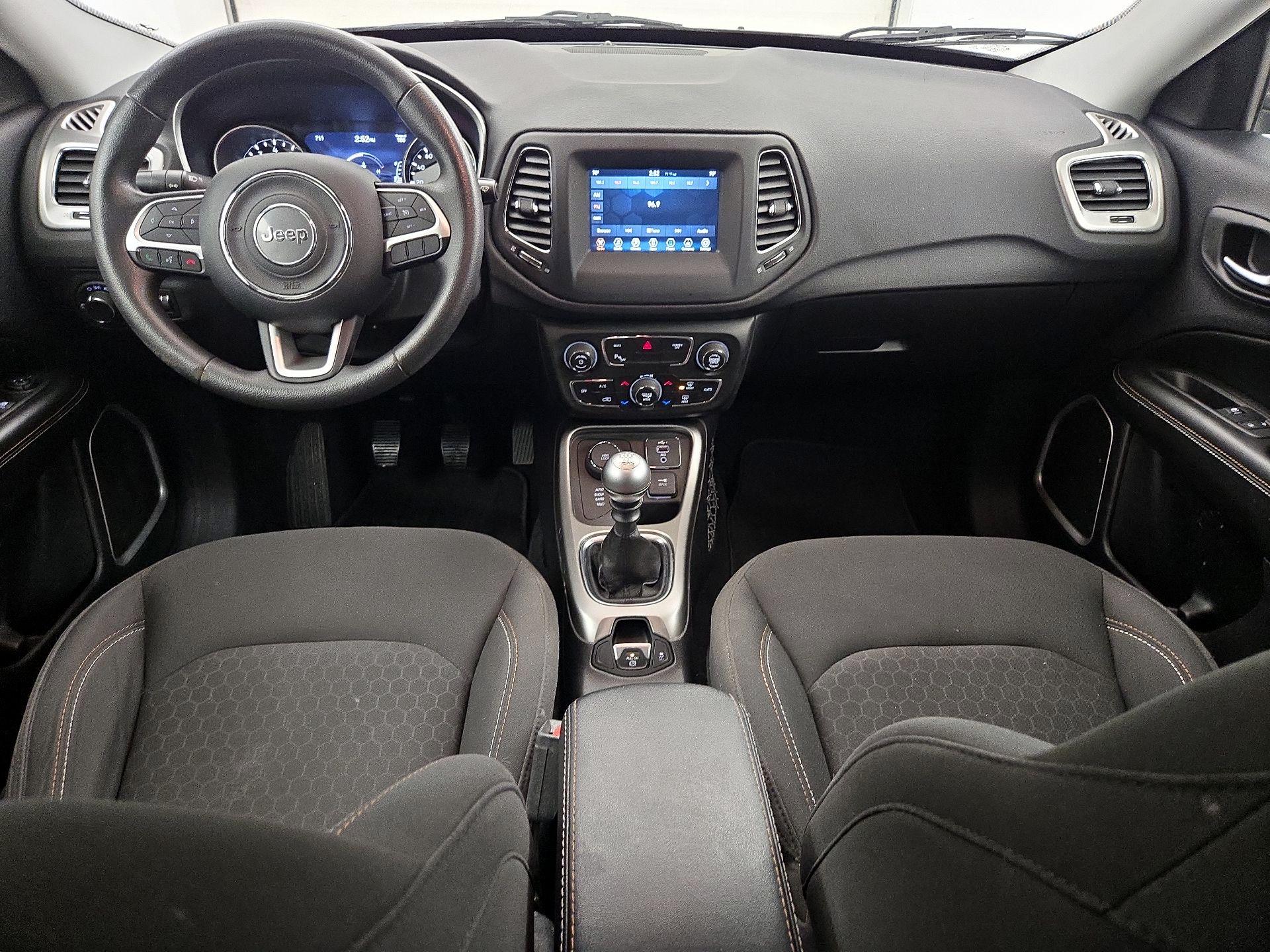 Thumbnail: 2019 Jeep Compass - 9