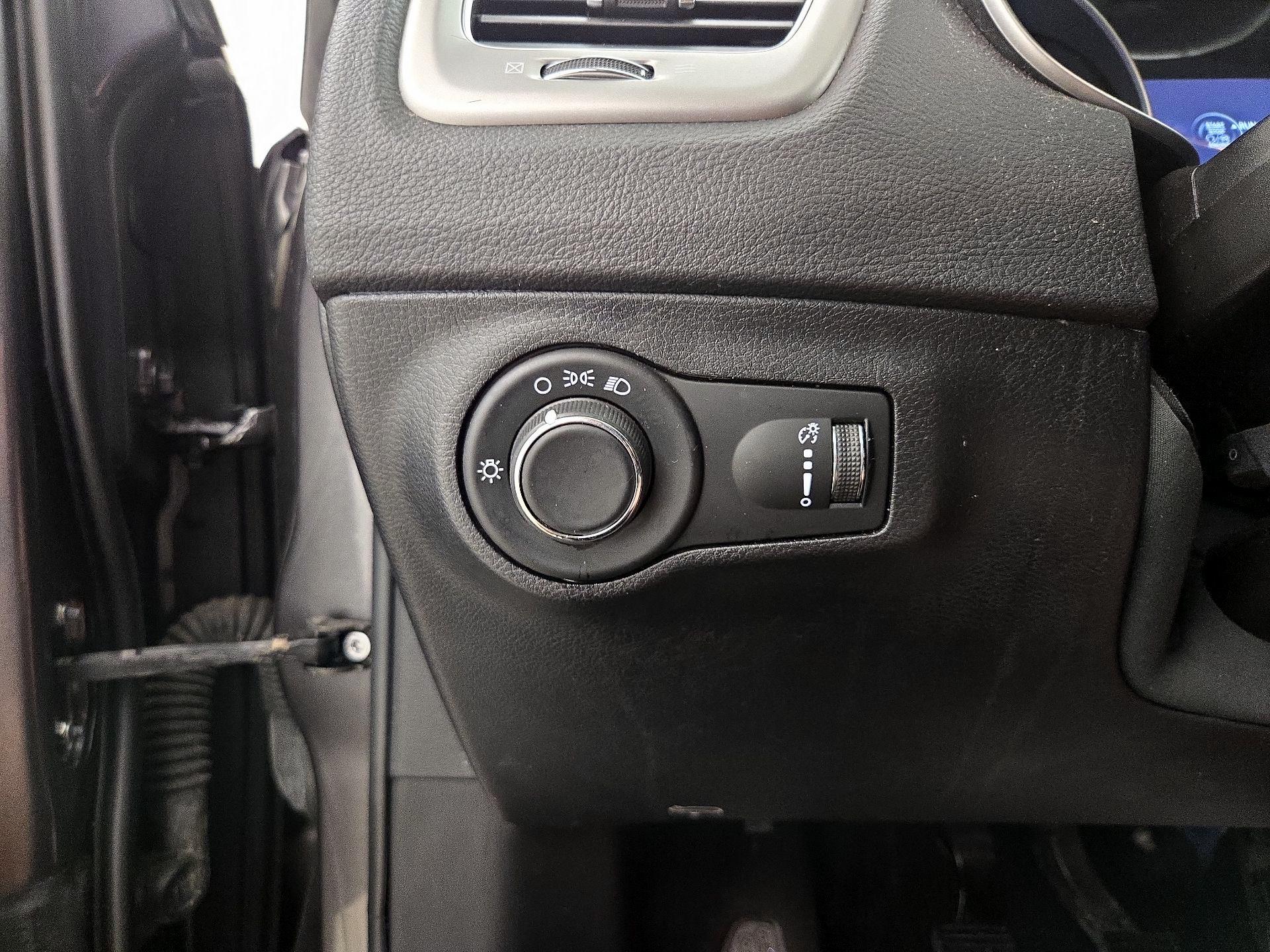 Thumbnail: 2019 Jeep Compass - 13