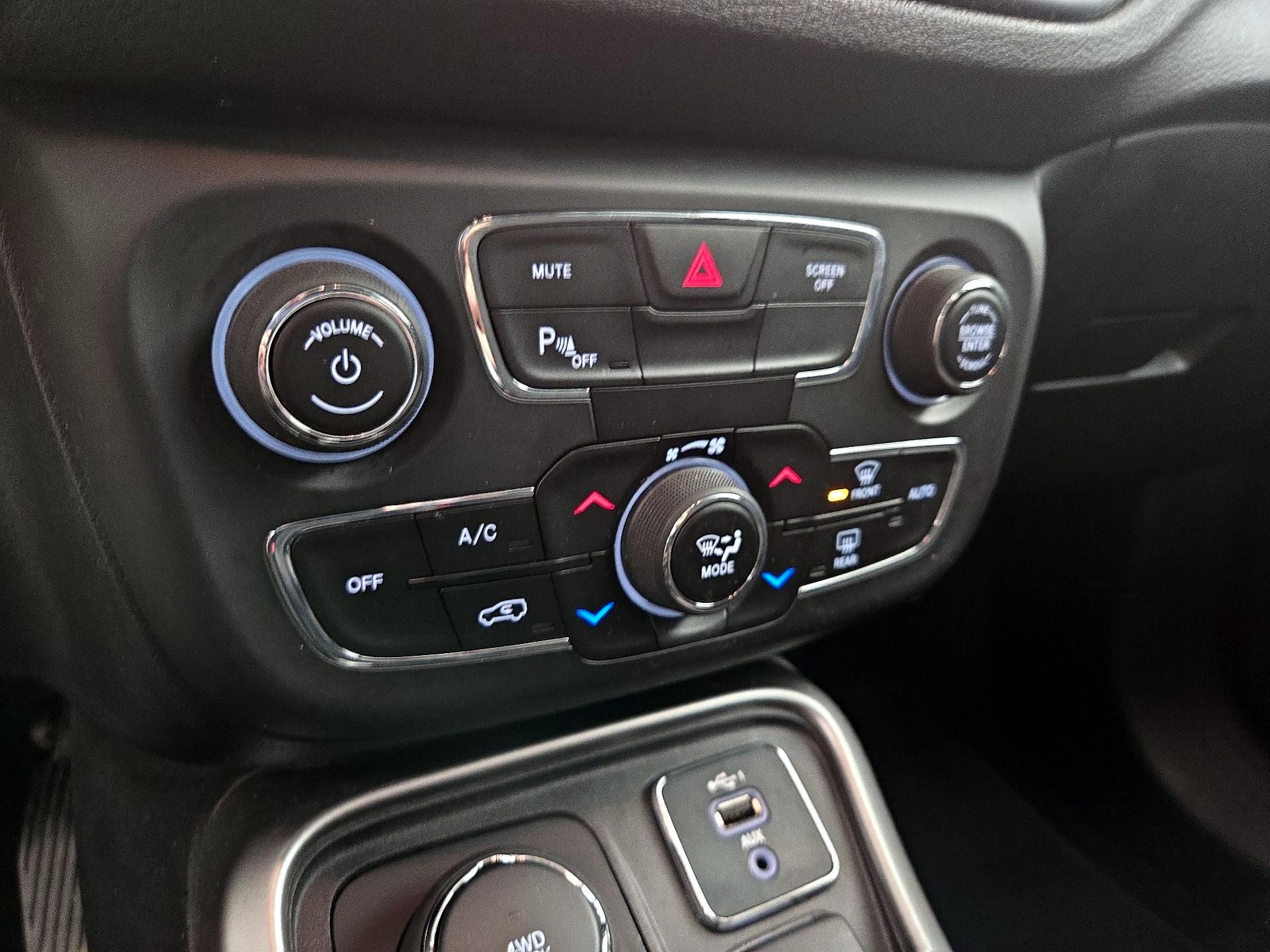 Thumbnail: 2019 Jeep Compass - 16