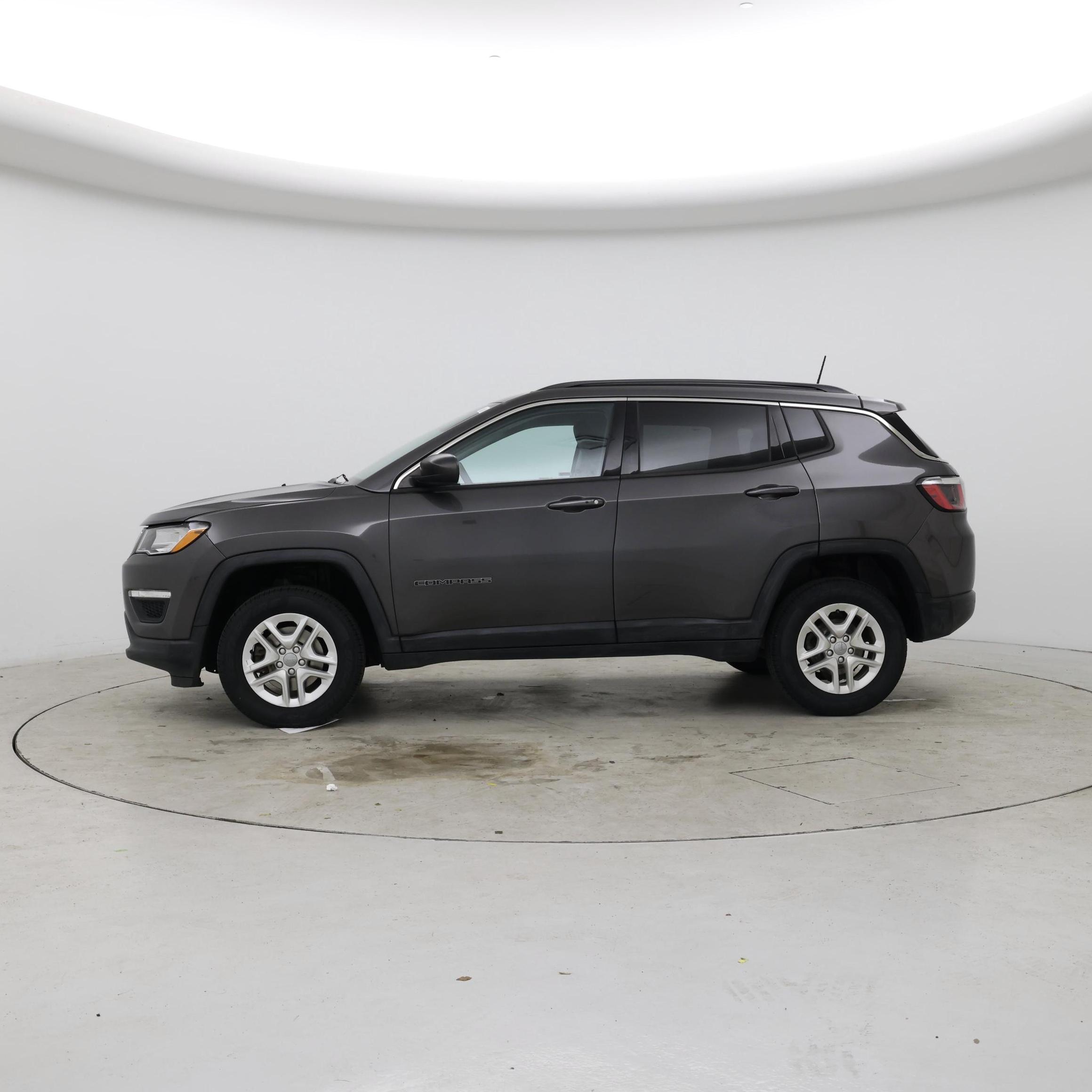 Thumbnail: 2019 Jeep Compass - 3