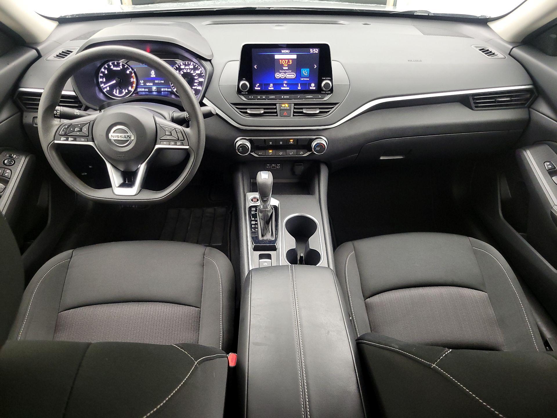 Thumbnail: 2022 Nissan Altima - 9