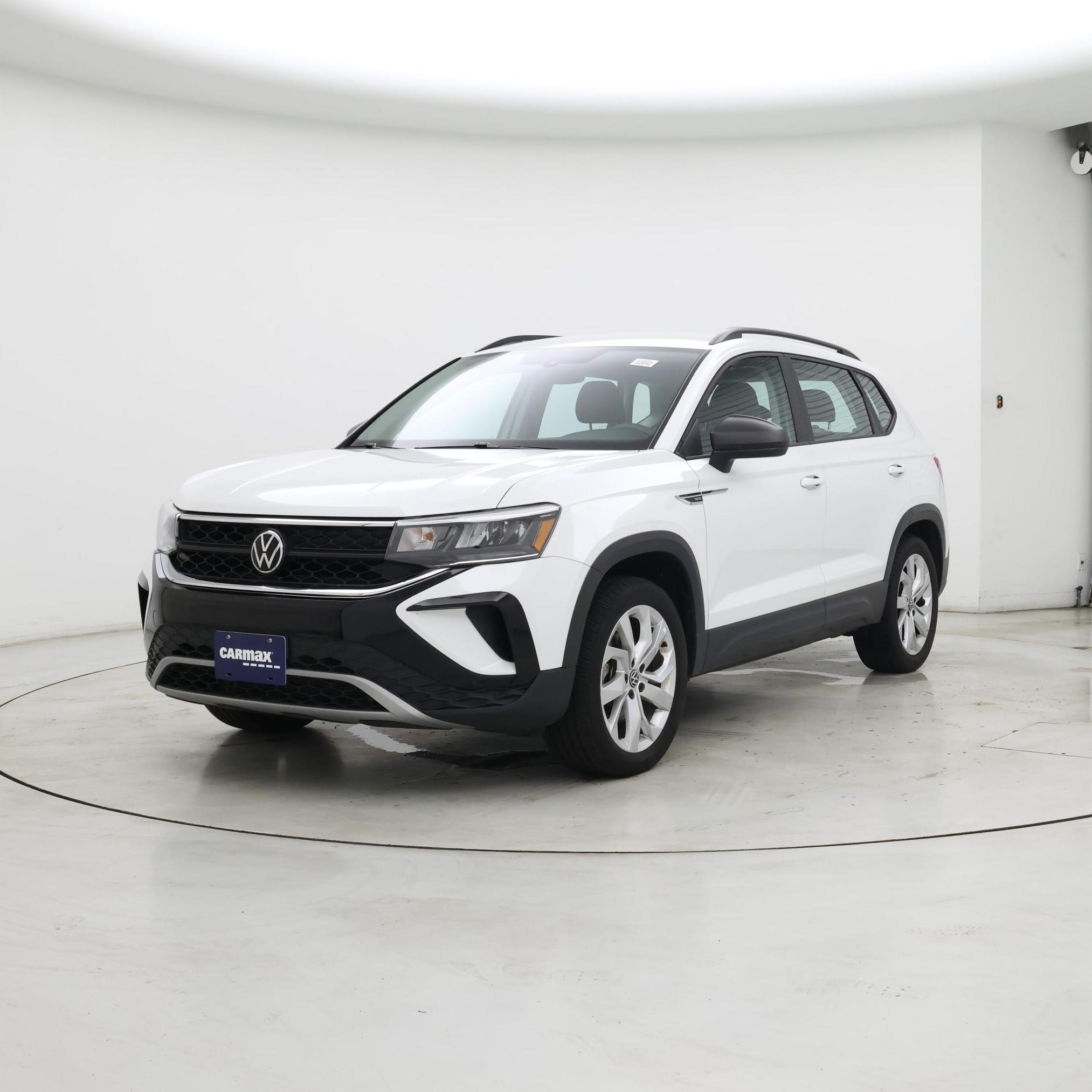Thumbnail: 2023 Volkswagen Taos - 4